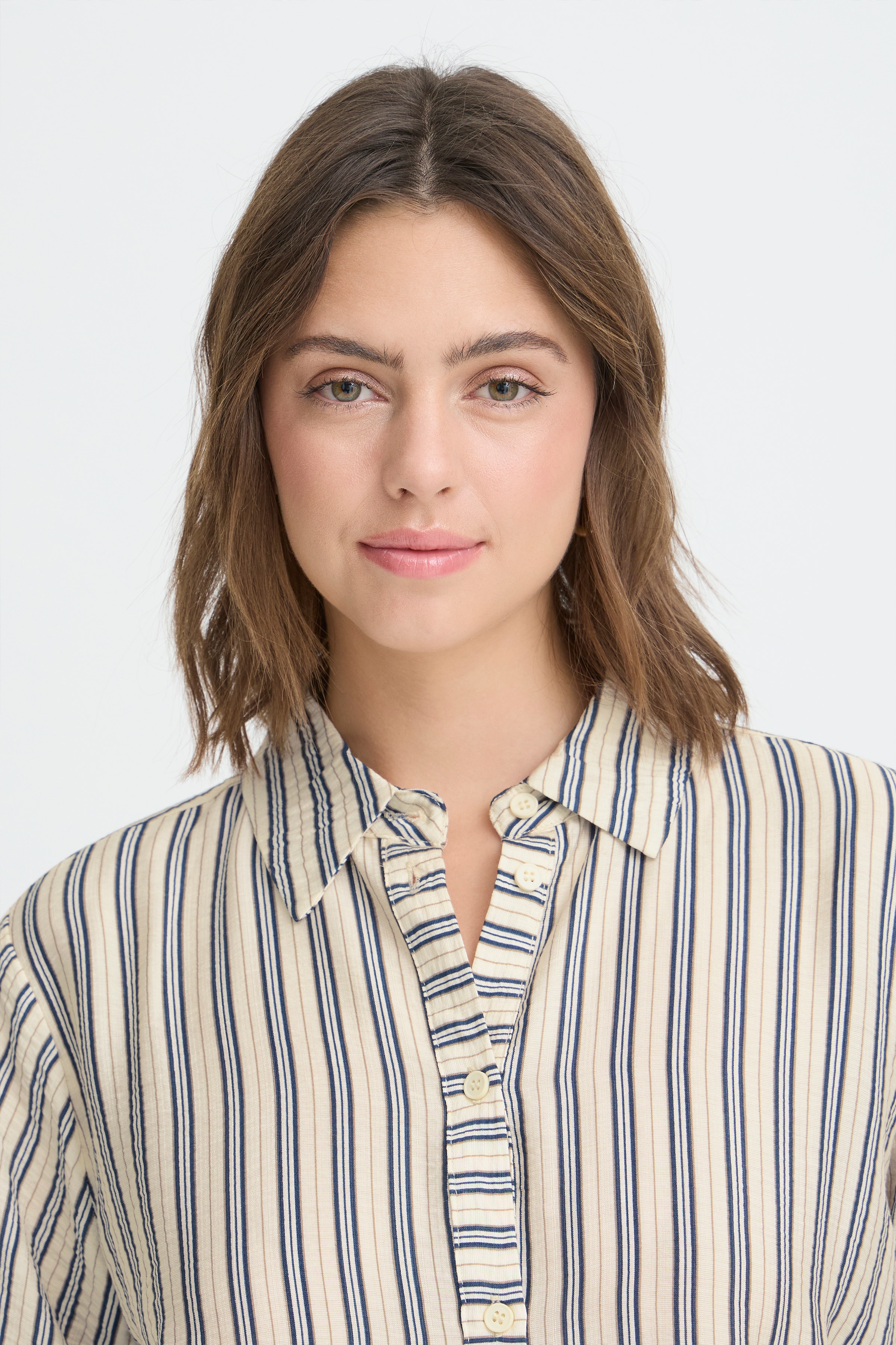 FRKAMILIA Hemd LOOKBOOK DETAIL 20617808-900007530