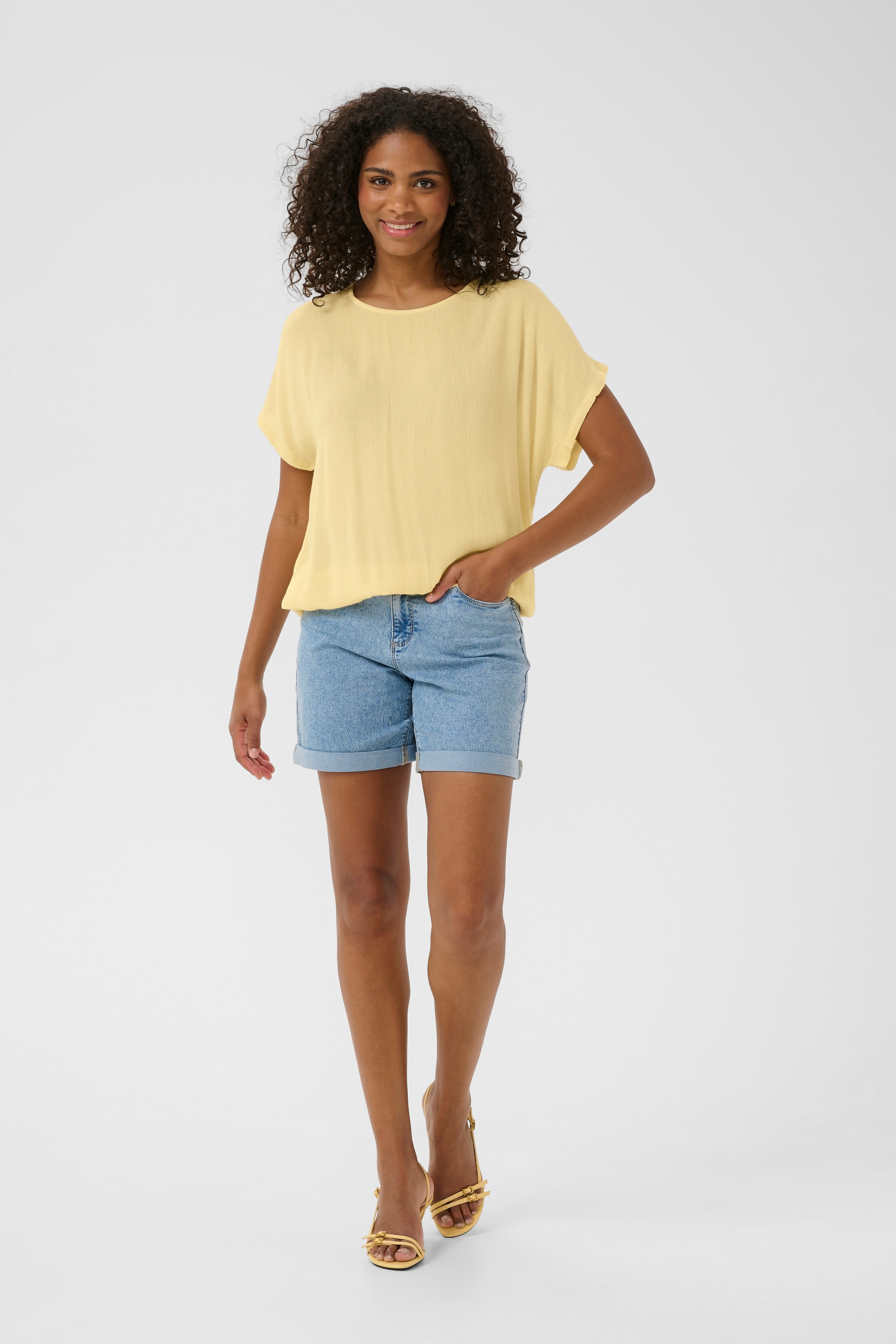 KAamber Bluse LOOKBOOK FRONT 10500781-130922