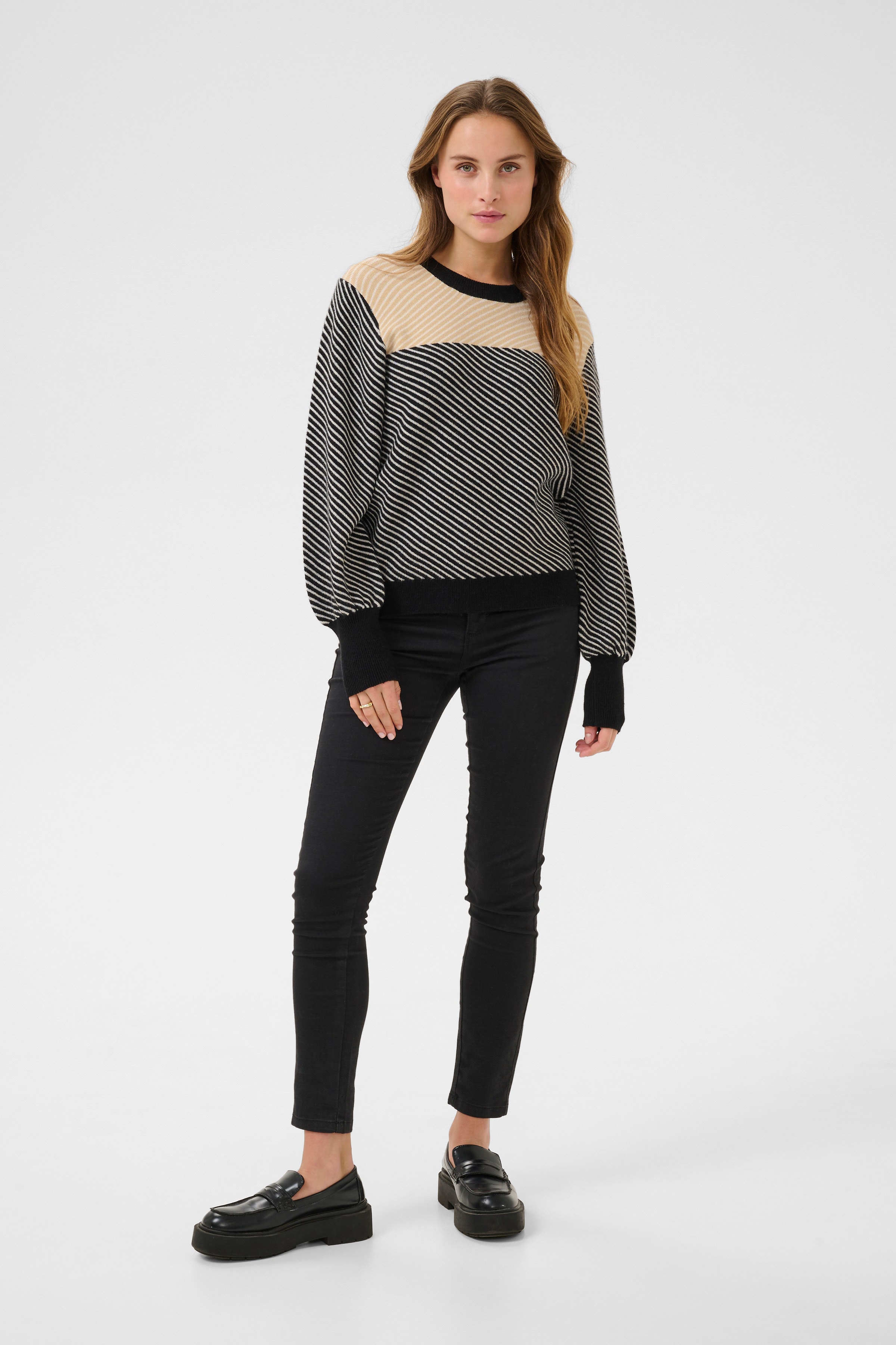 BPmiona Pullover LOOKBOOK FRONT 10590918-107354B