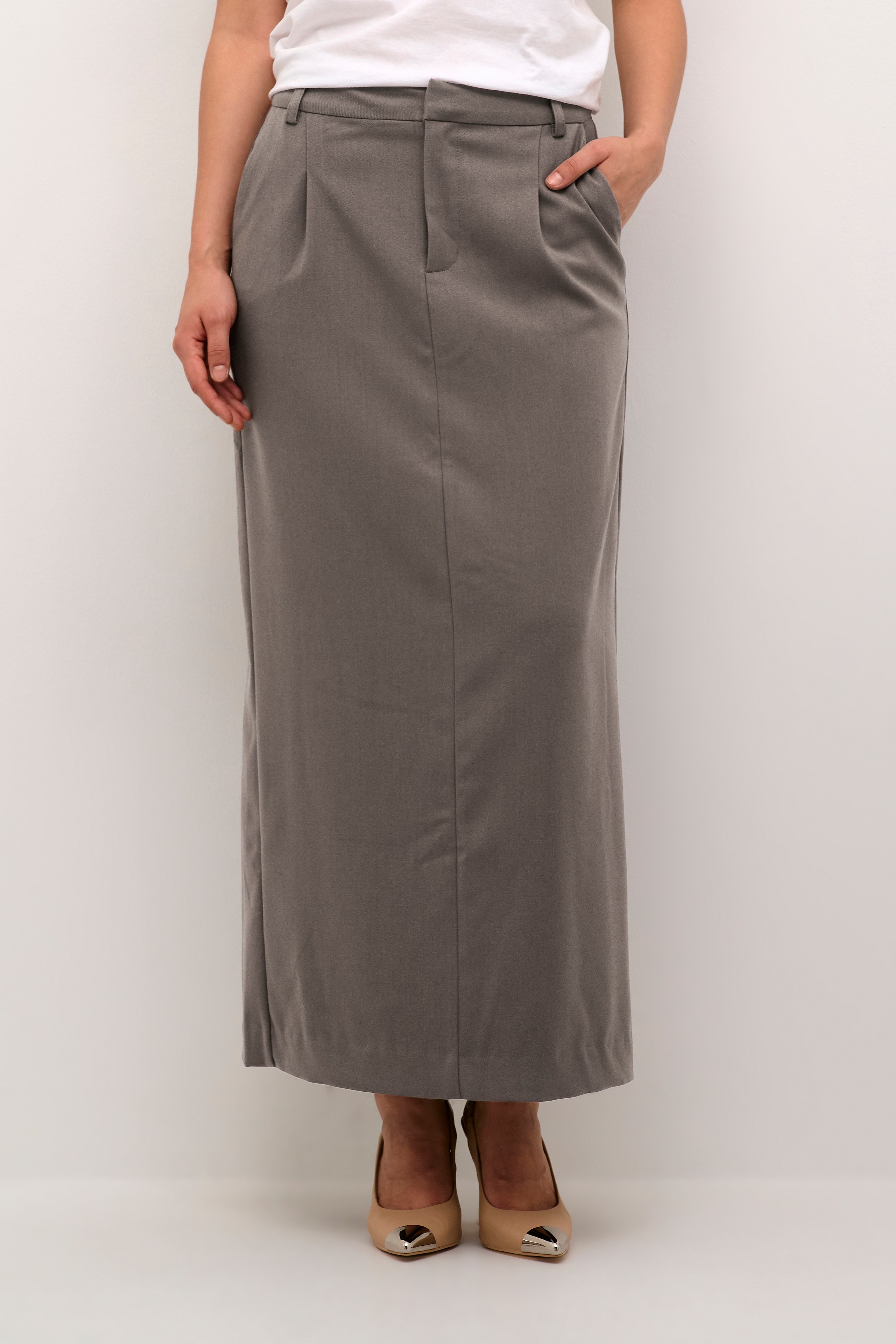 KAmerle Skirt LOOKBOOK FRONT 10509171-190810