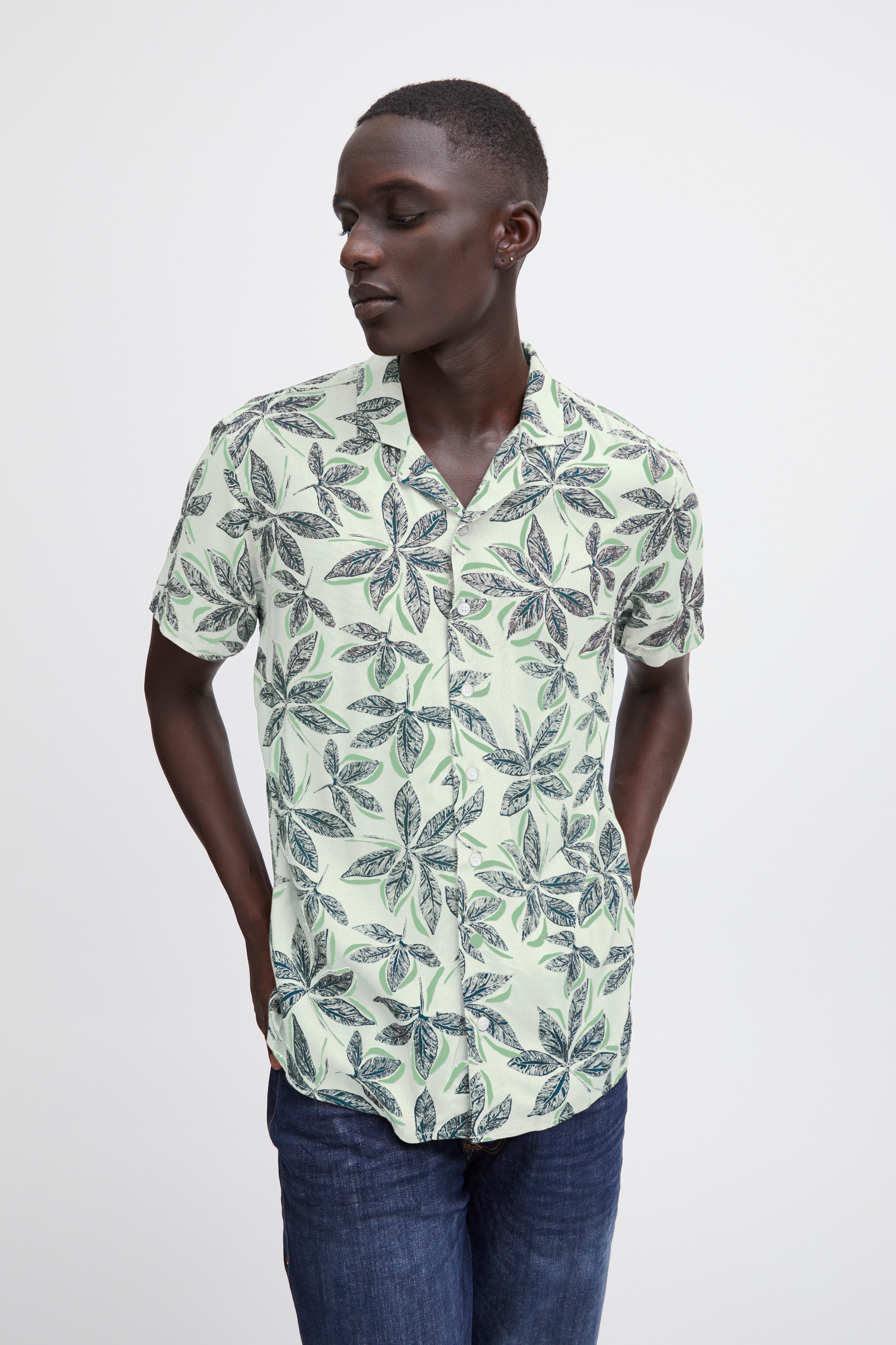 Short sleeved shirt LOCATION NONE 20716382-136007