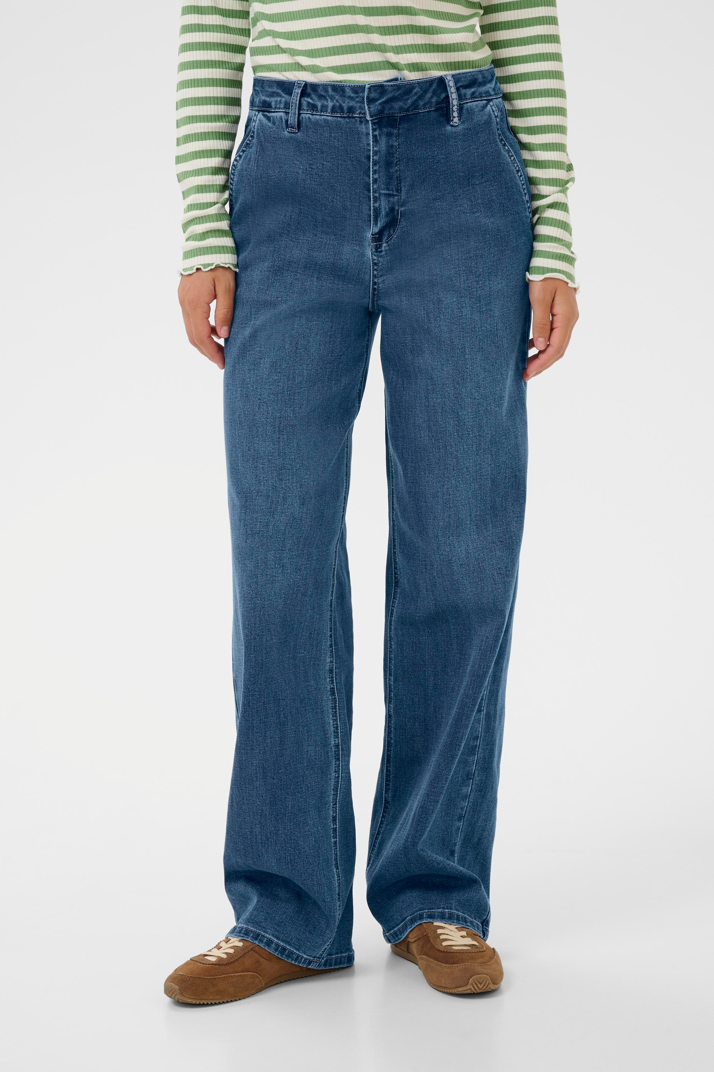 CRVisti Jeans LOOKBOOK FRONT 10614739-106422