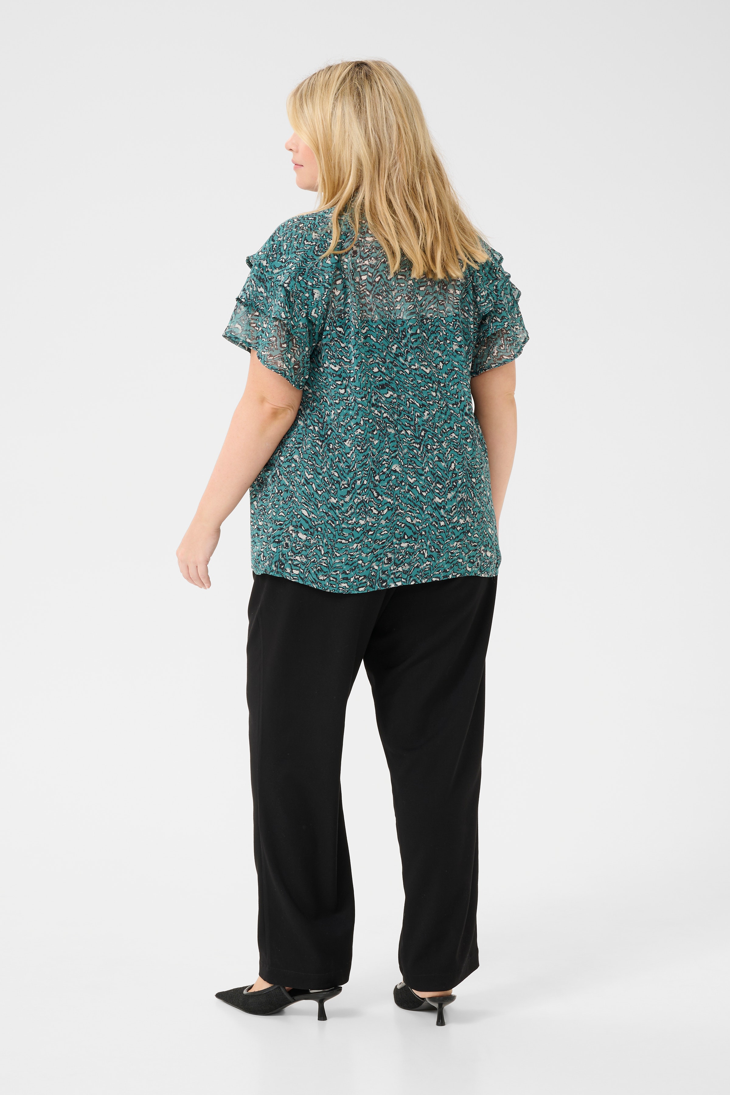 KCbelia Blus LOOKBOOK BACK 10583258-107722