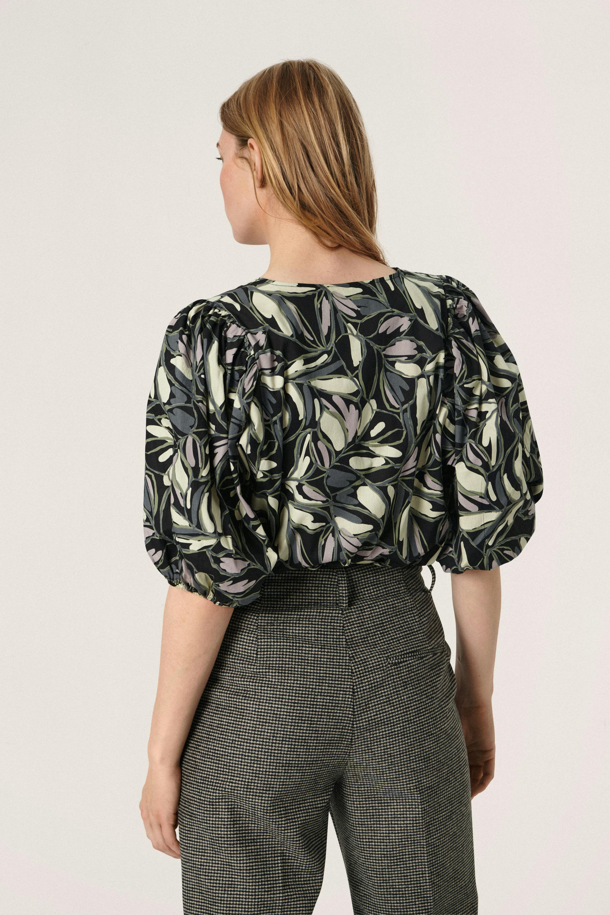 SLFrankie Blouse LOOKBOOK BACK 30406306-301496