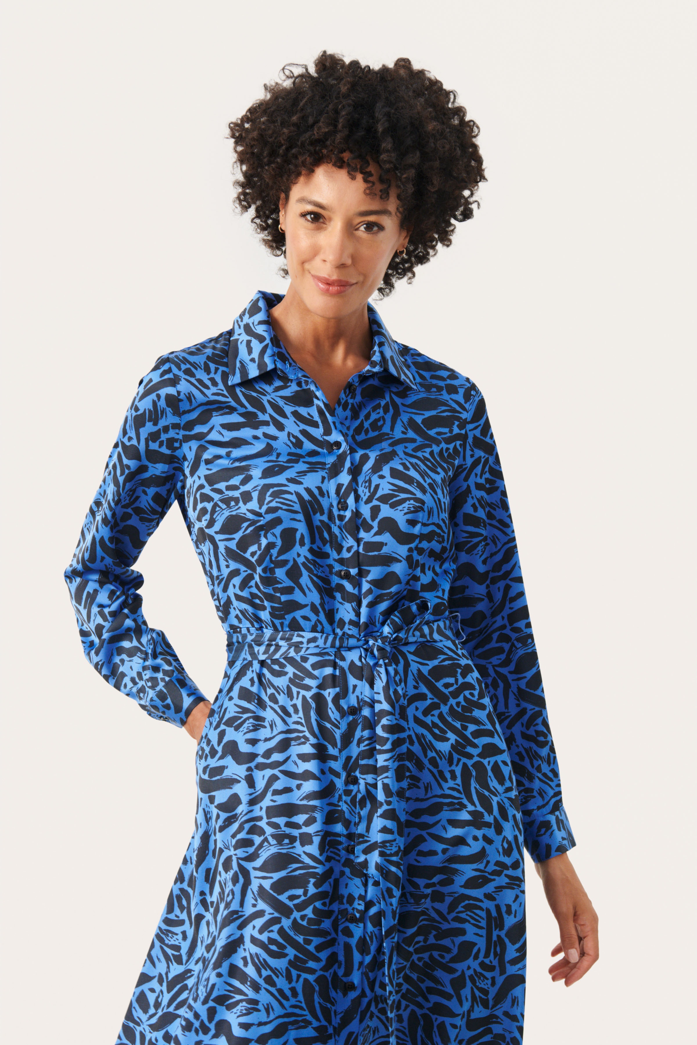 ShelbyPW Kleid LOOKBOOK FRONT 30308342-302619