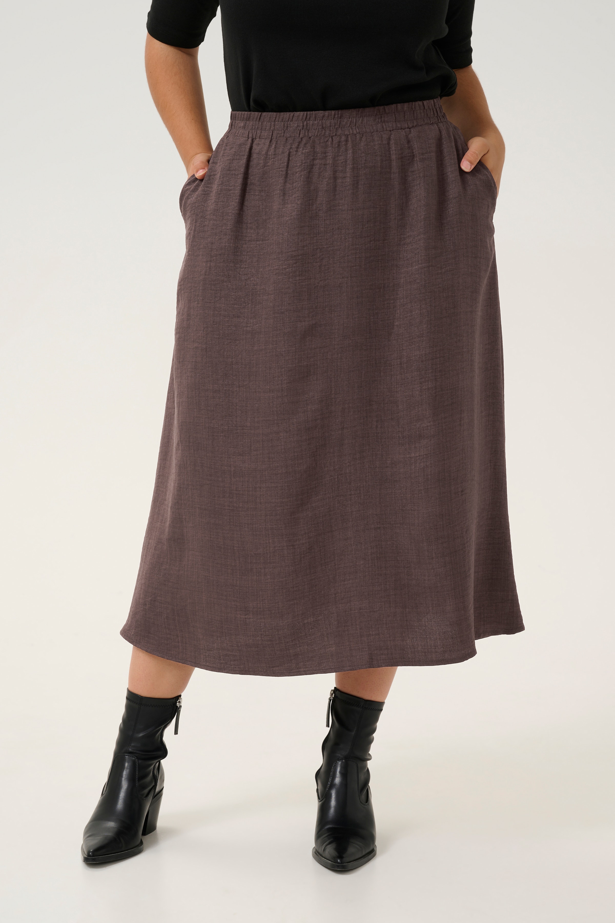 KCellie Skirt LOOKBOOK FRONT 10582959-106589