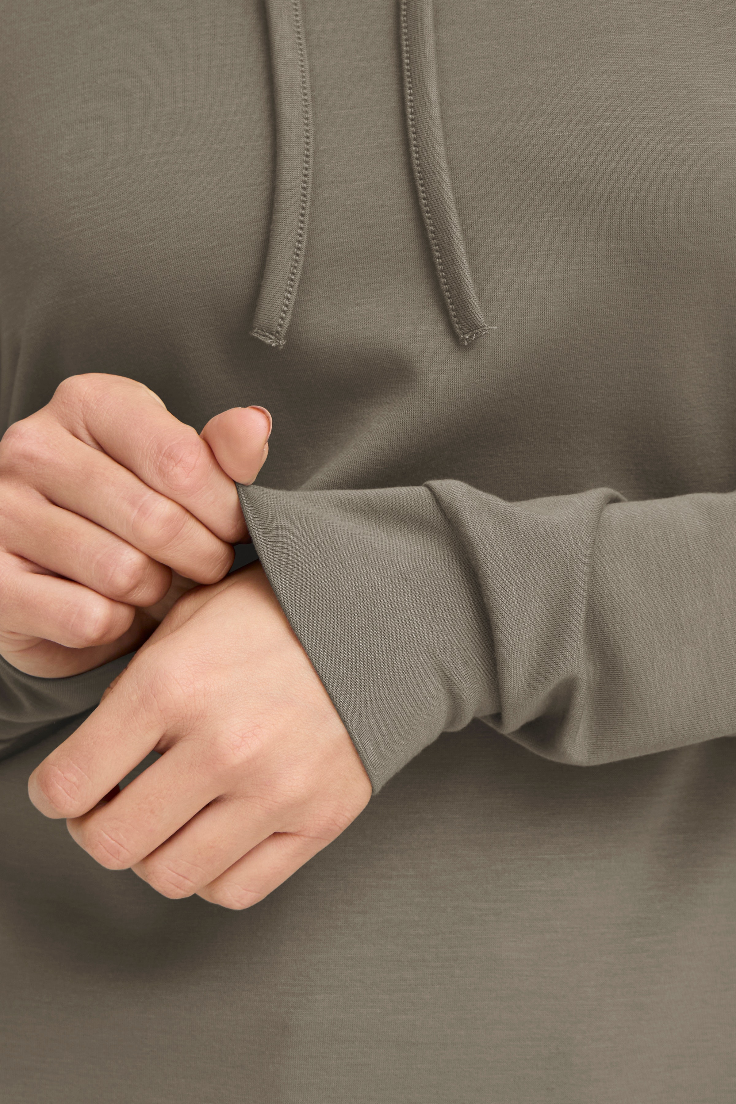 FRCOREA Sweatshirt LOOKBOOK DETAIL 20615947-180516