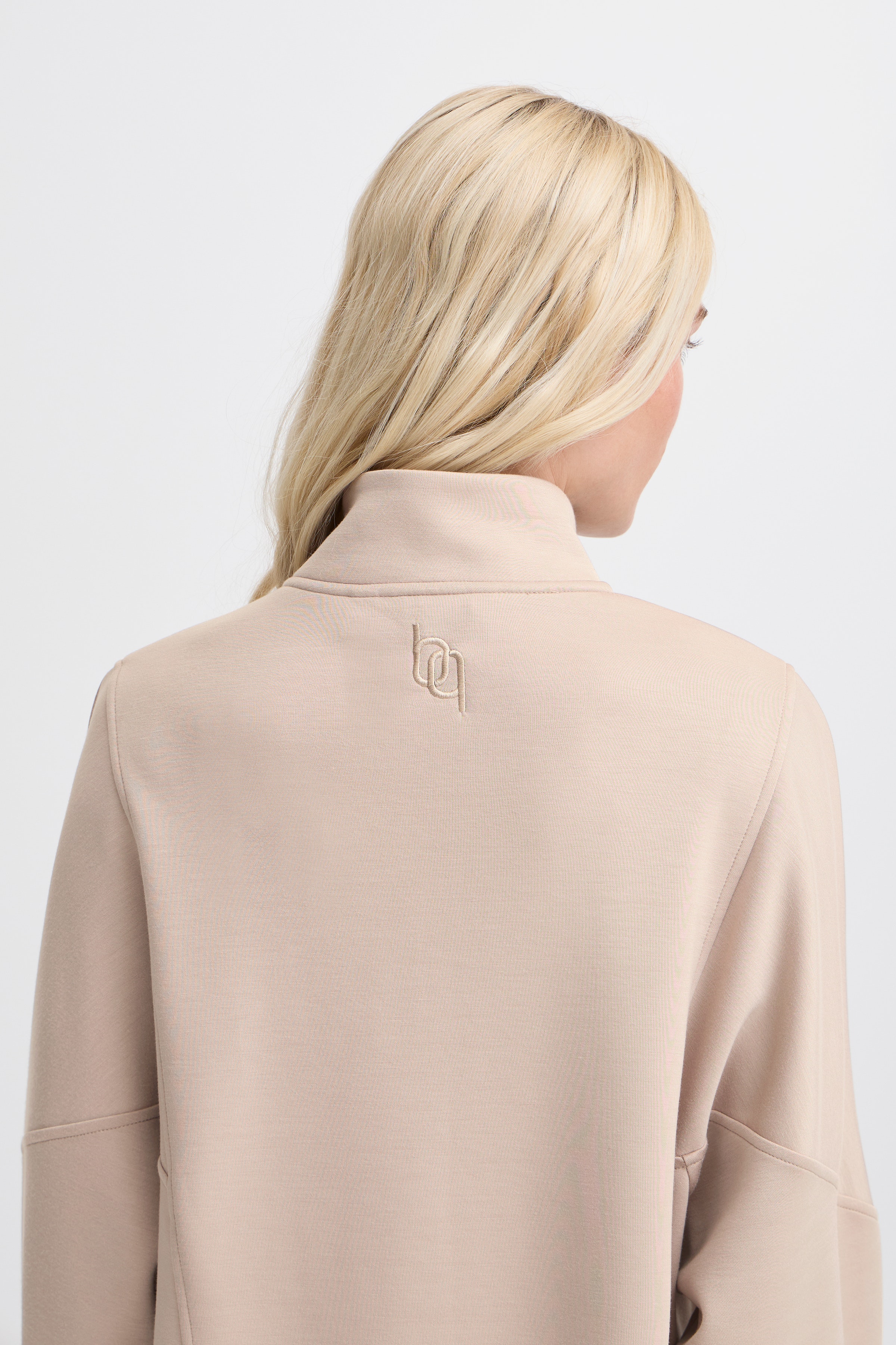 BYPUSTI Sweatshirt LOOKBOOK DETAIL 20818057-161305