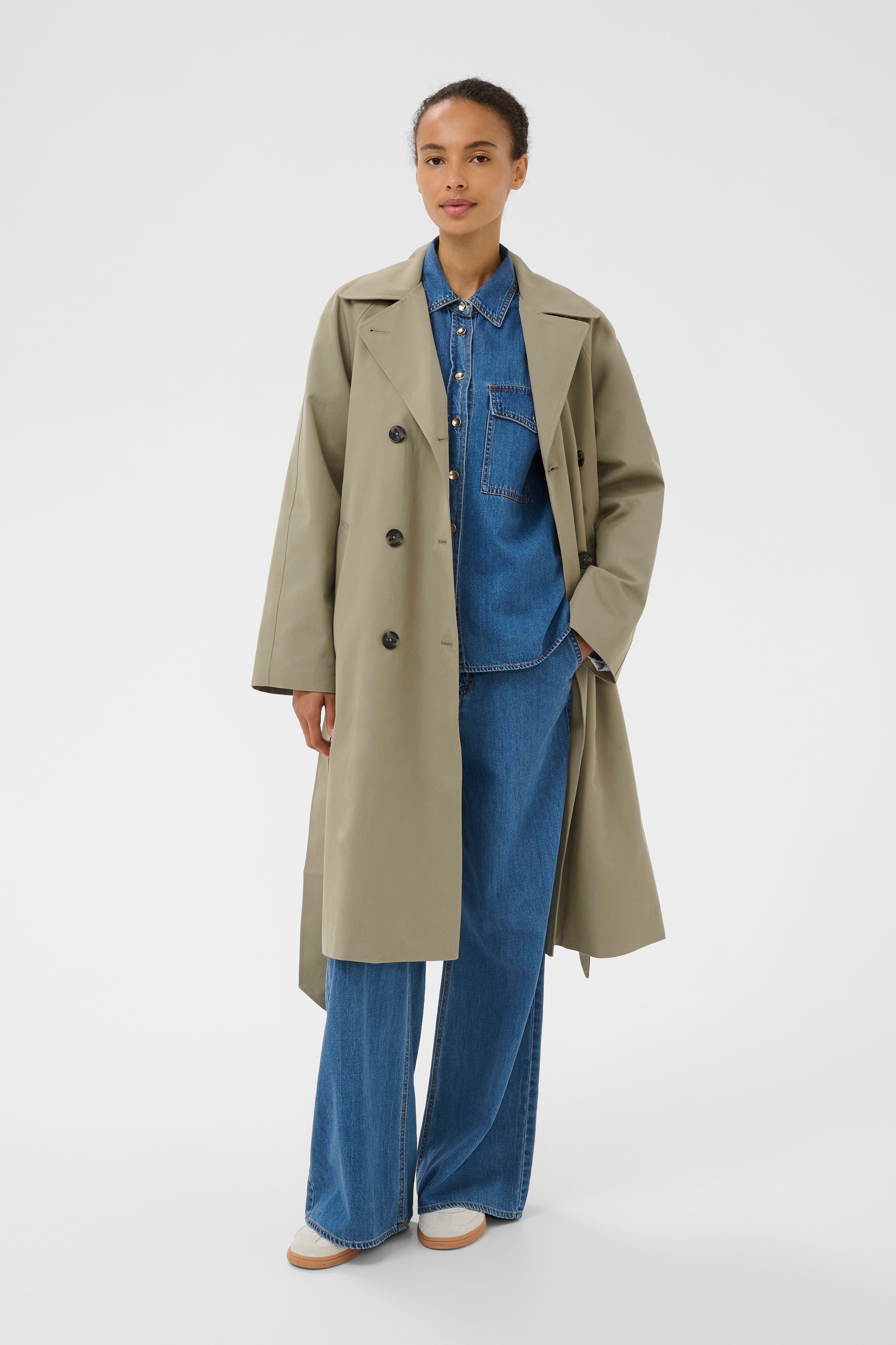 AubriePW Kappa LOOKBOOK FRONT 30310477-170613