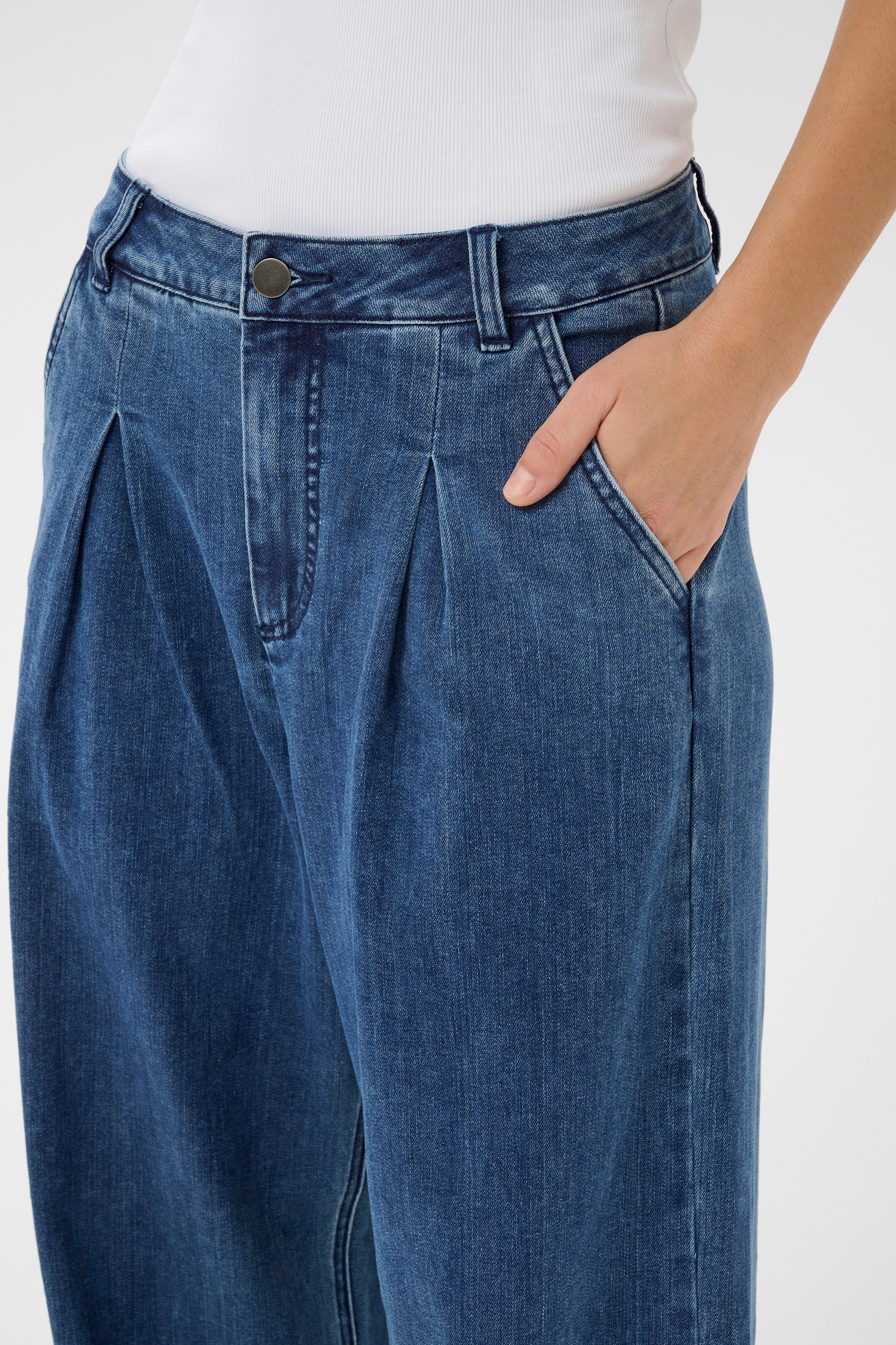 KAlea Jeans LOOKBOOK DETAIL 10509348-102272