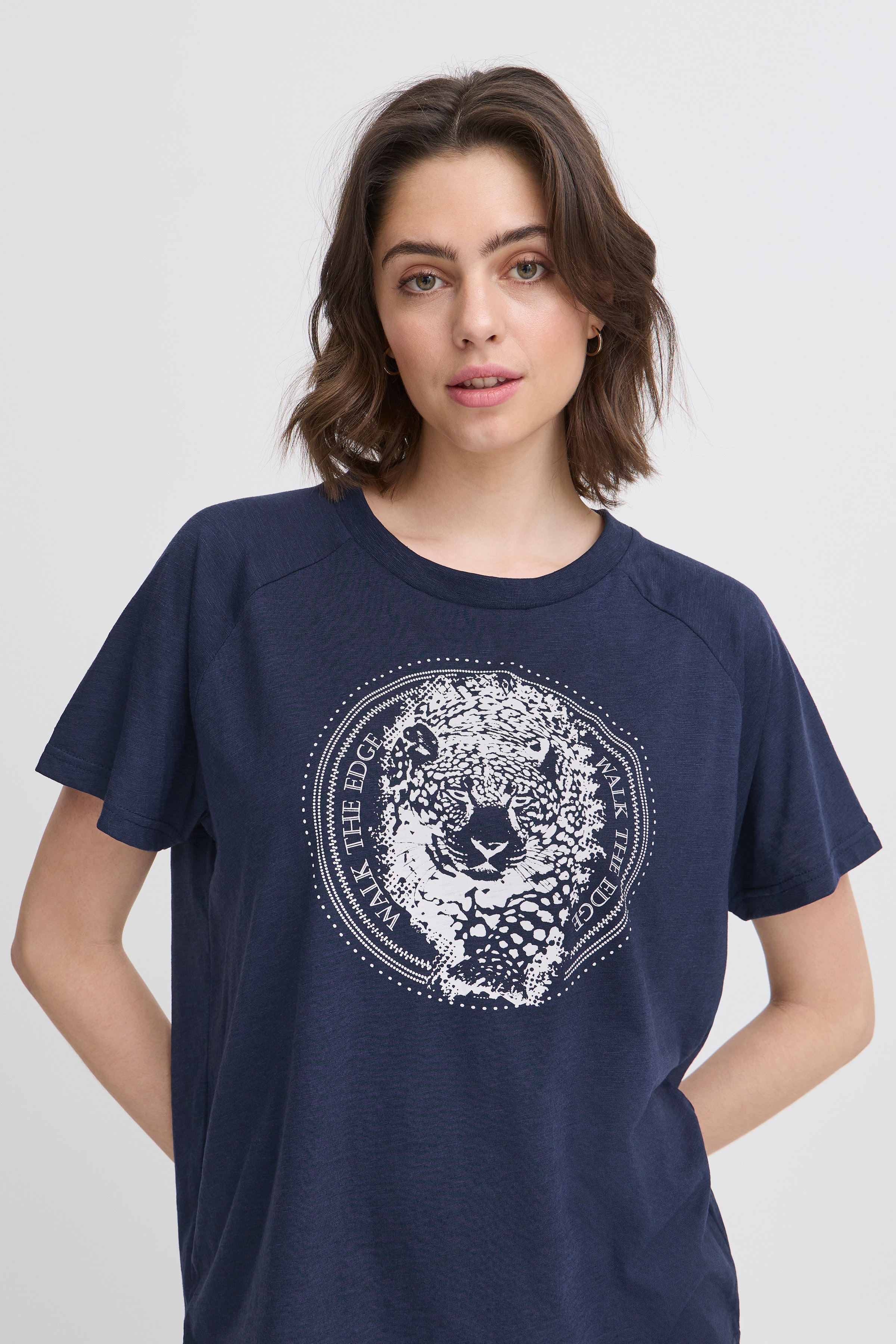 FRELINA T-shirt LOOKBOOK DETAIL 20615456-200119