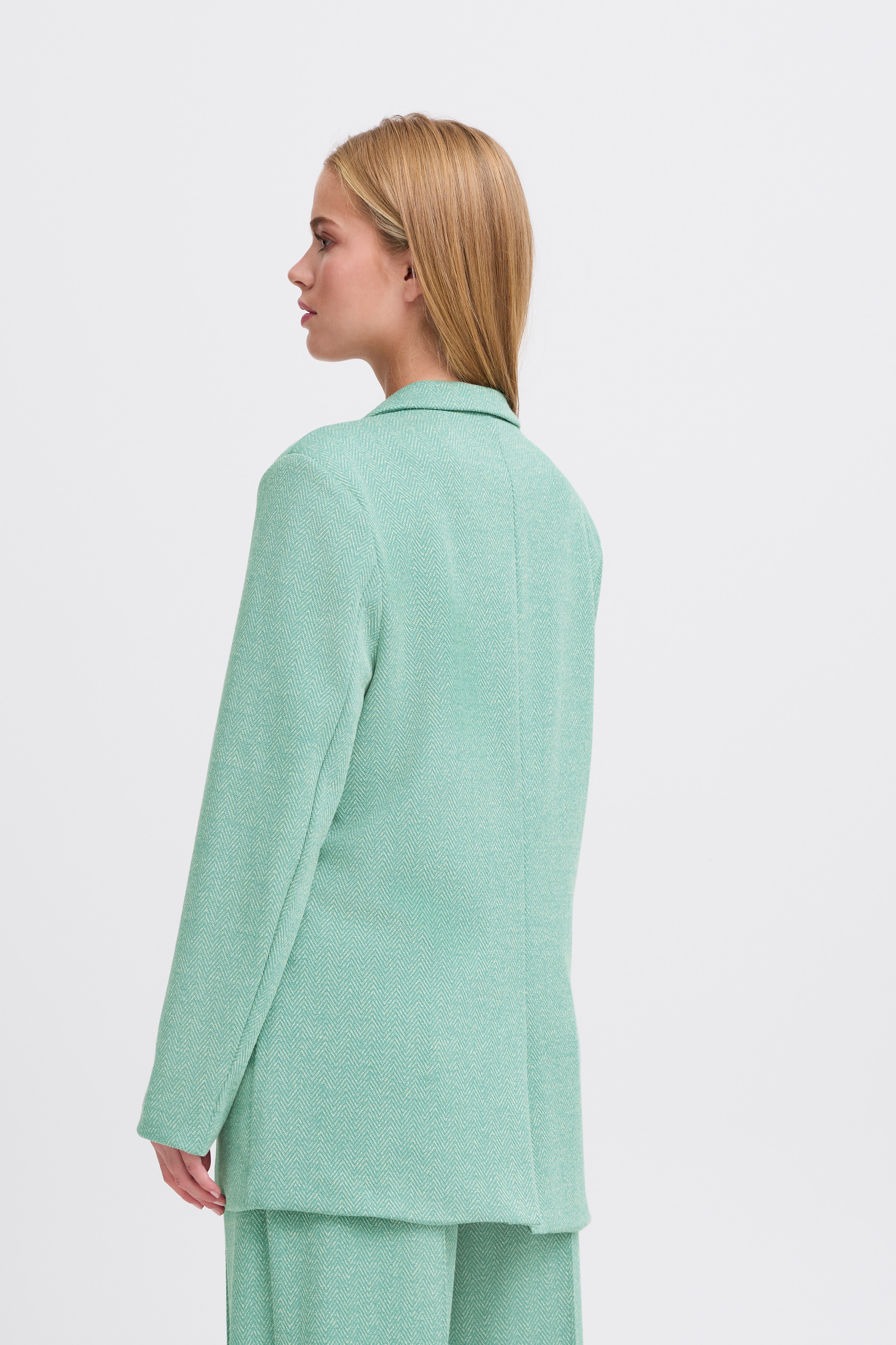 IHKATE JACQUARD OVERSIZE Blazer LOOKBOOK BACK 20121605-204260
