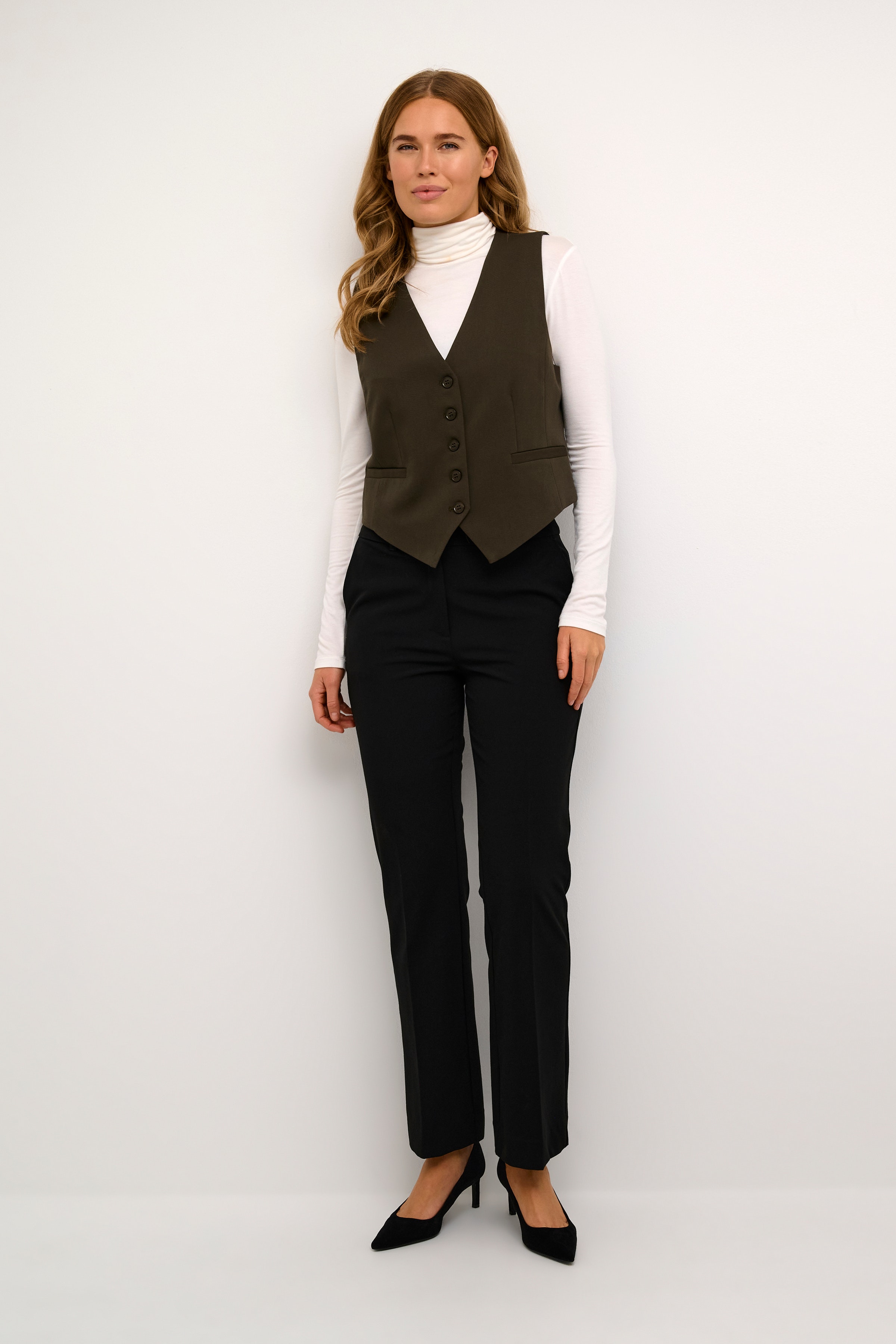 KAsakura Vest LOOKBOOK FRONT 10507907-190414