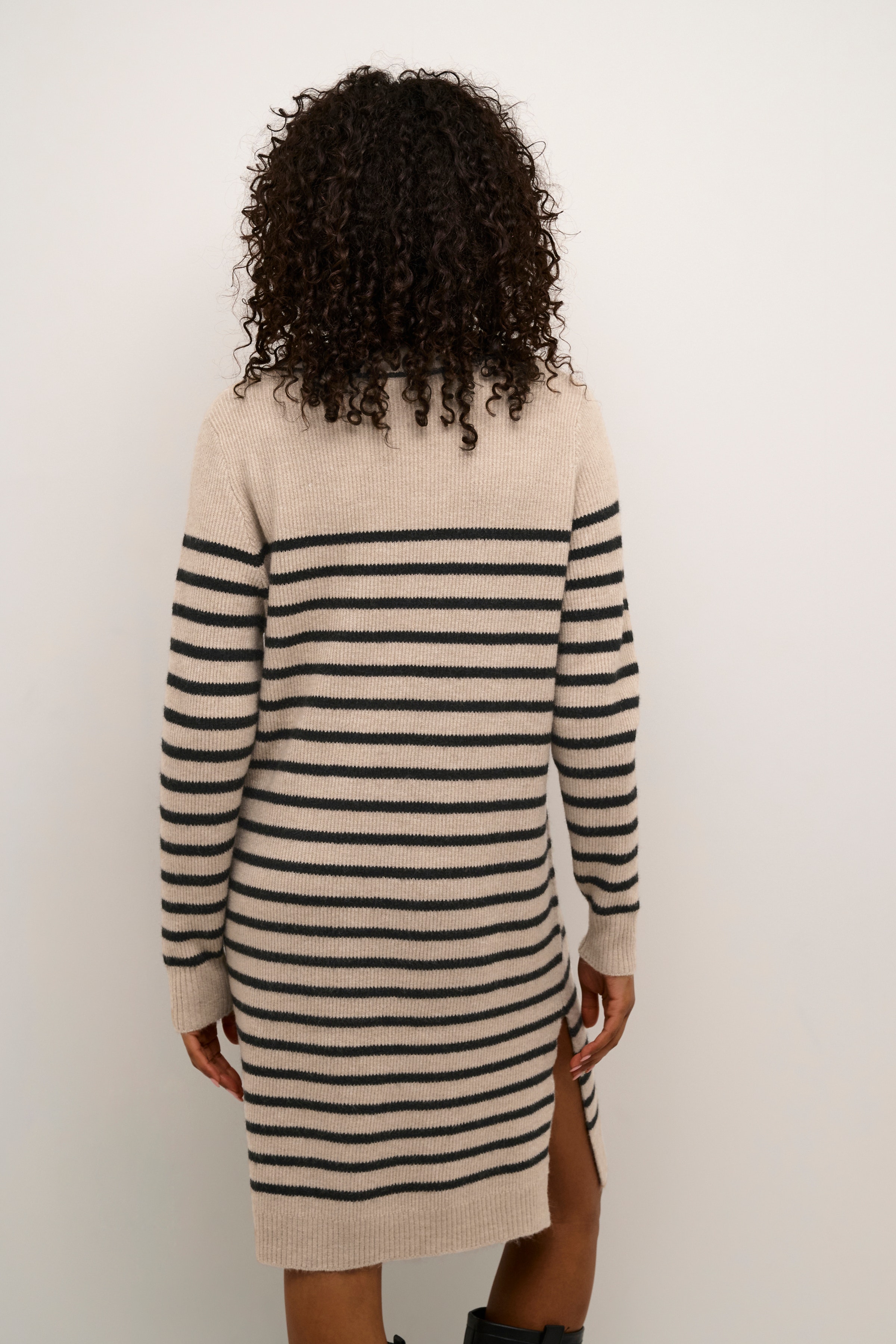 KAjuno Kjole LOOKBOOK BACK 10509380-106760