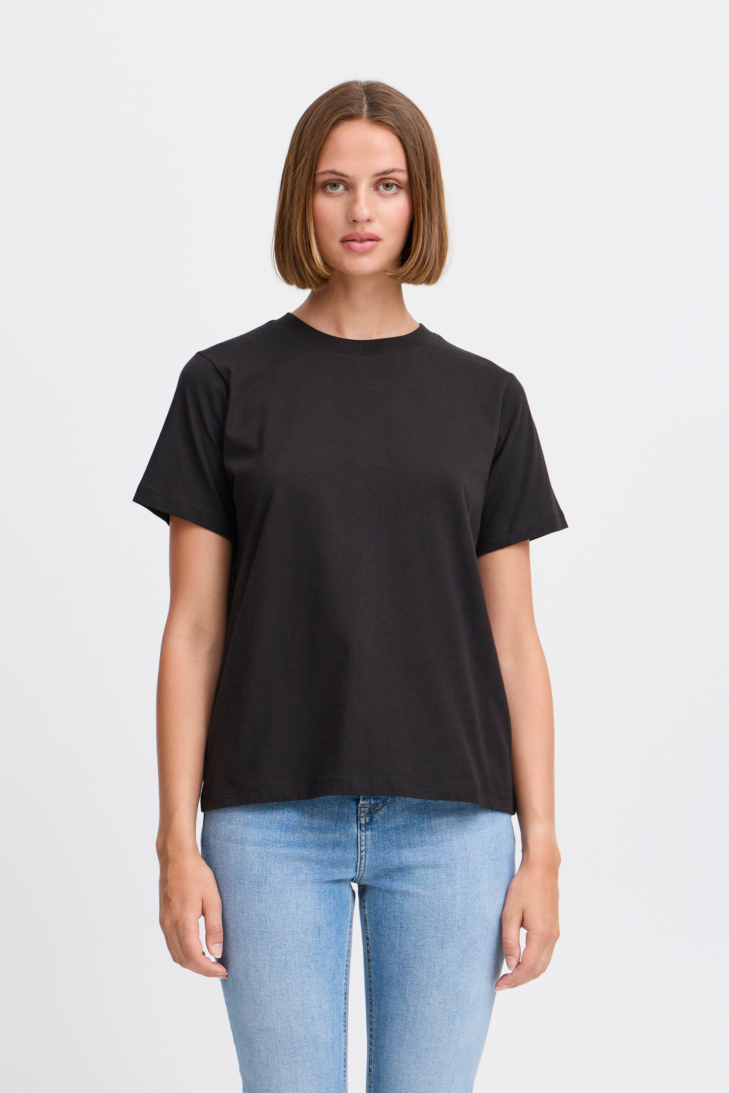 IHPALMER LOOSE T-shirt LOOKBOOK FRONT 20119365-194008
