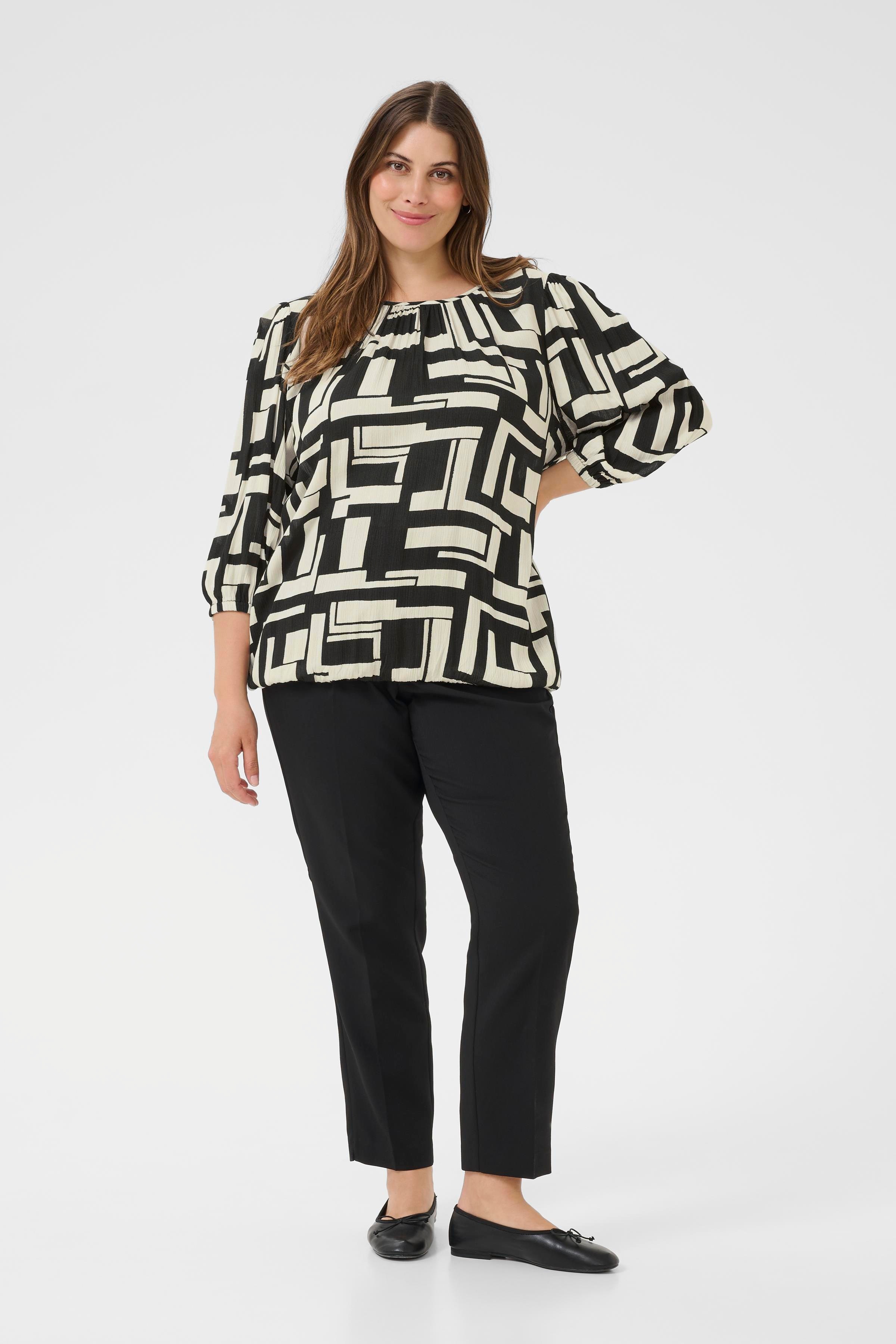 KCmarina Bluse LOOKBOOK FRONT 10583716-108219