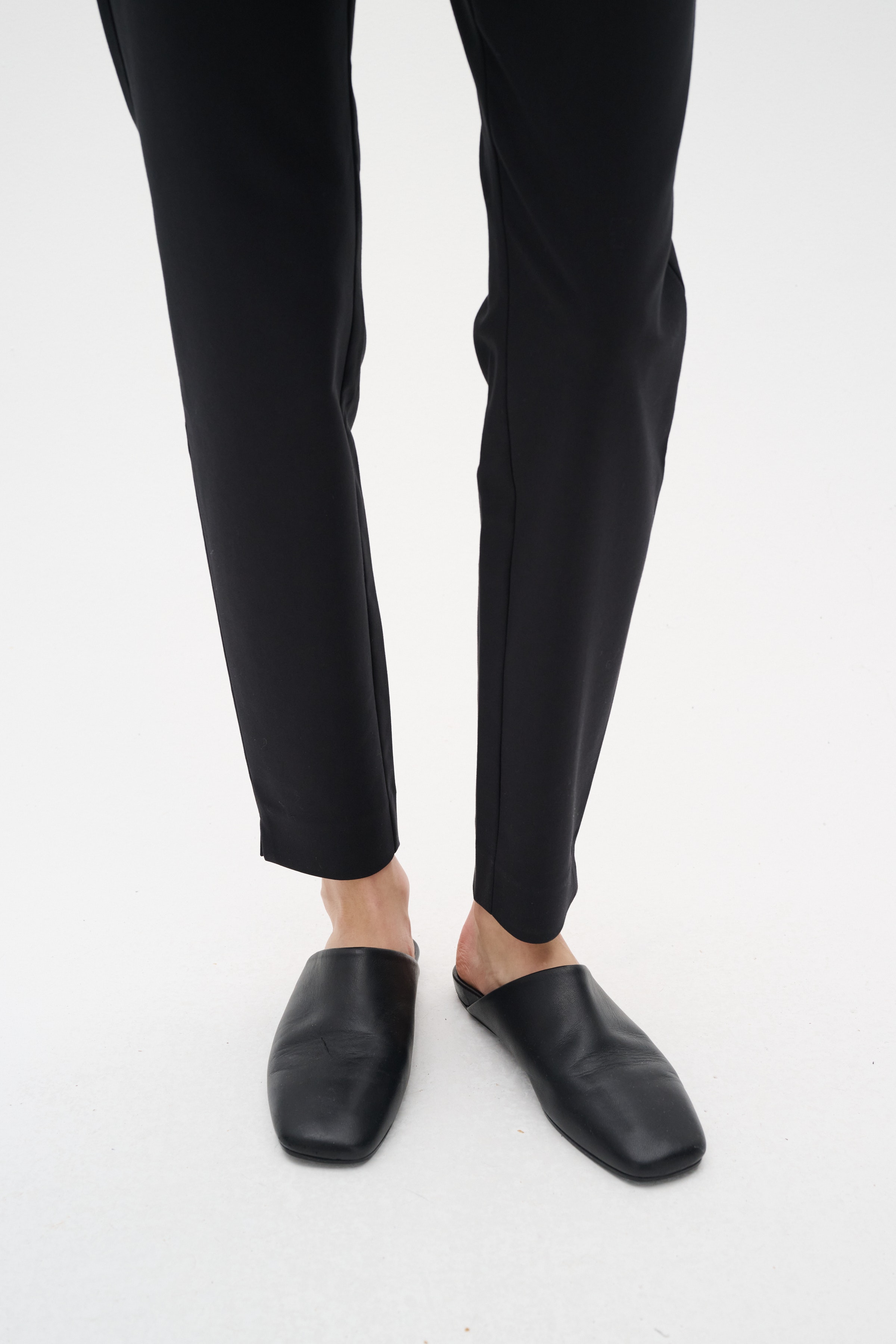 Zella Byxor LOOKBOOK FRONT 30103749-10050