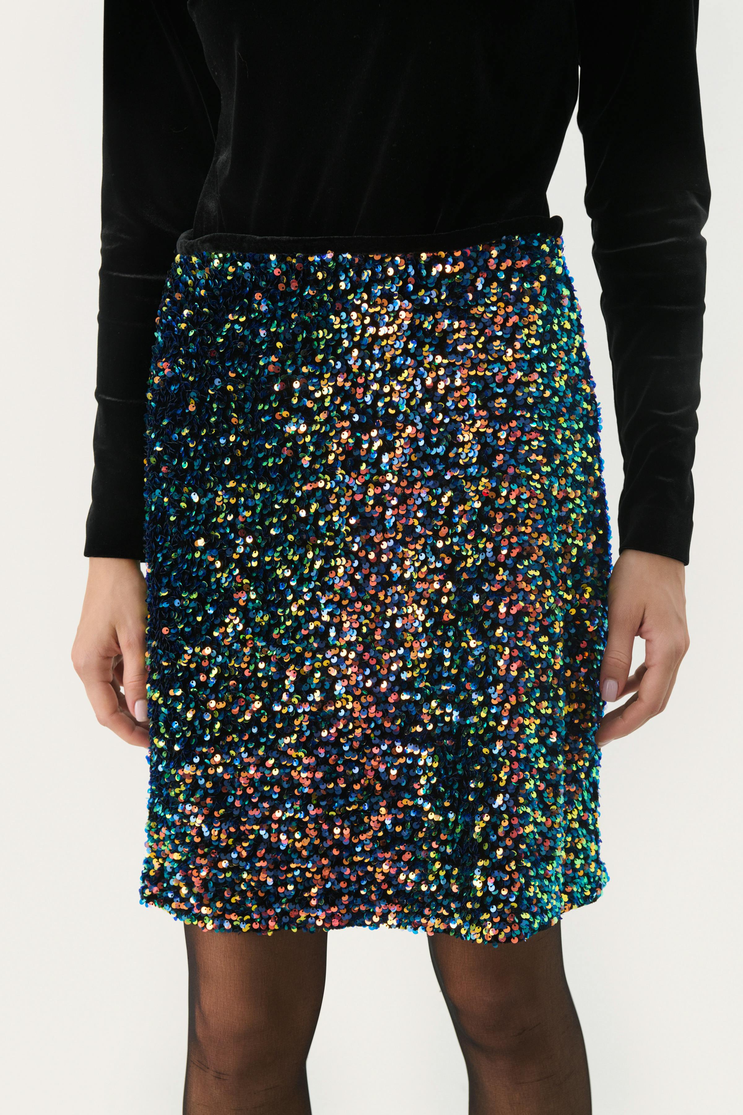 MadelinaPW Skirt LOOKBOOK DETAIL 30309097-303306