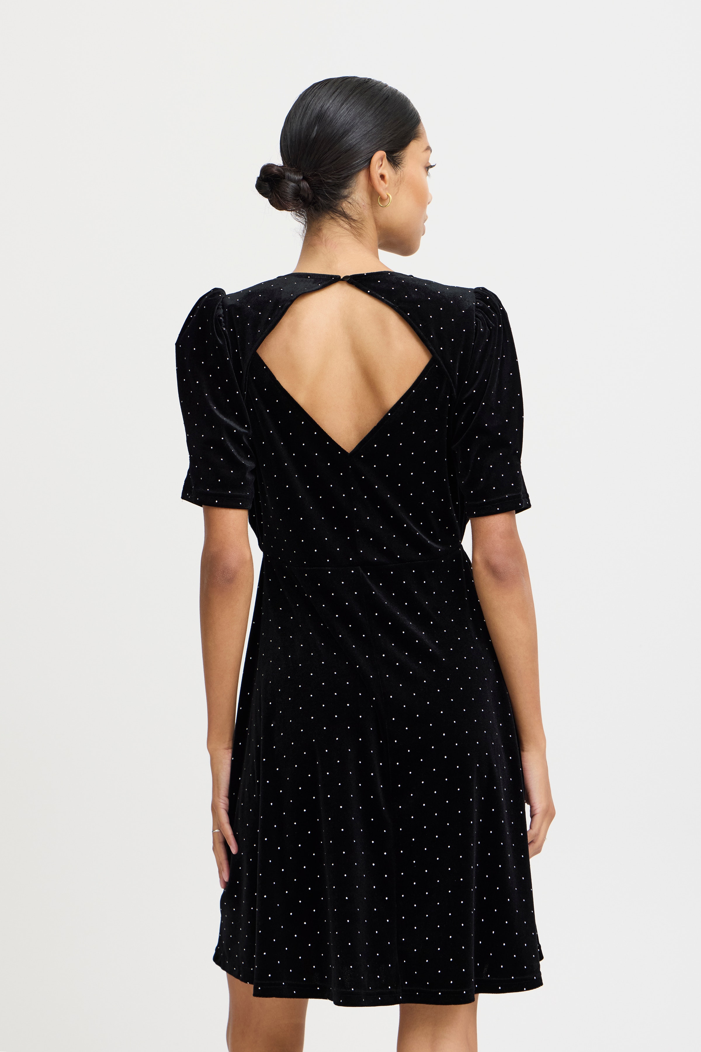 BYPERRY Kjole LOOKBOOK BACK 20815965-200453