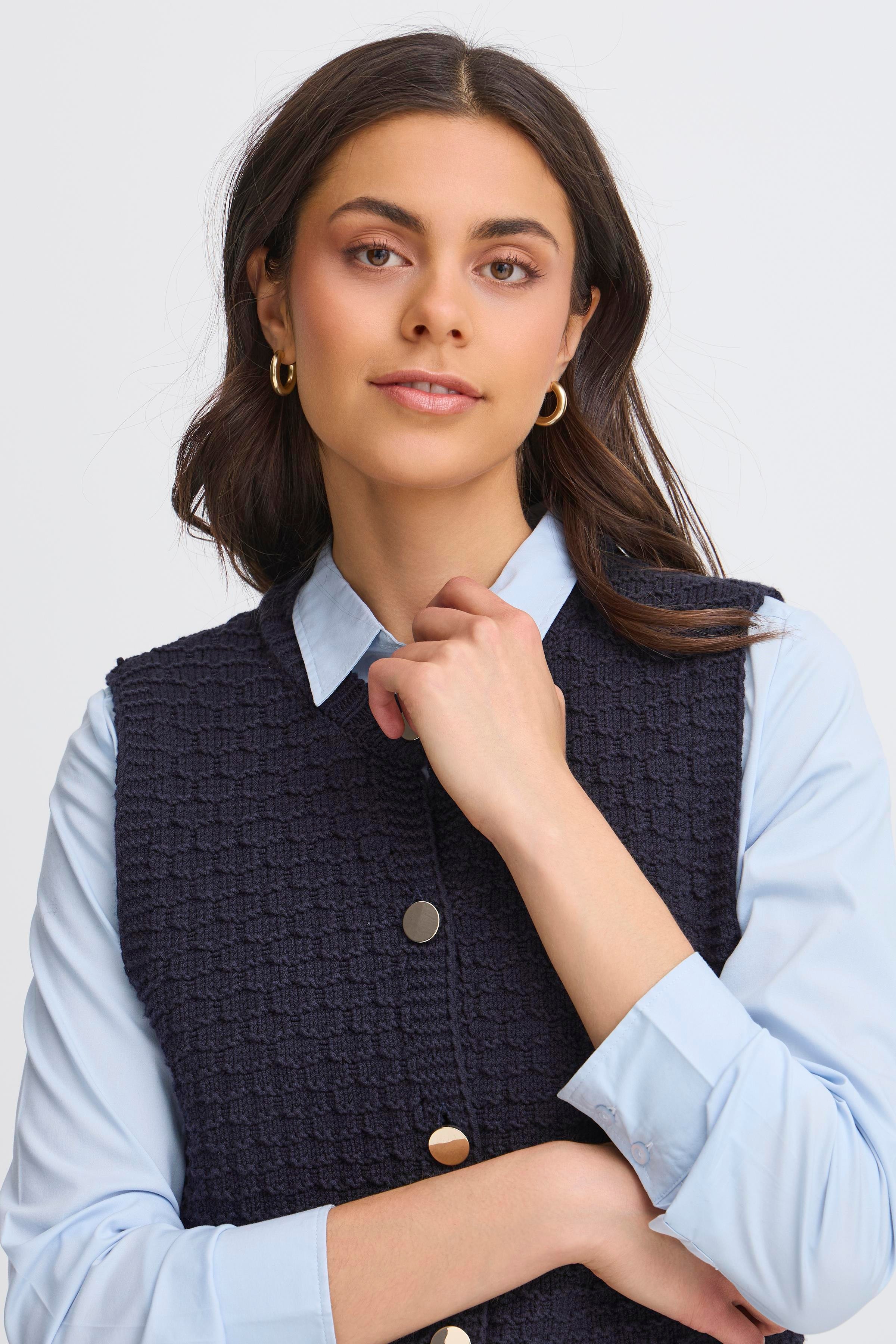 FRKENNA Waistcoat LOOKBOOK DETAIL 20615953-193924