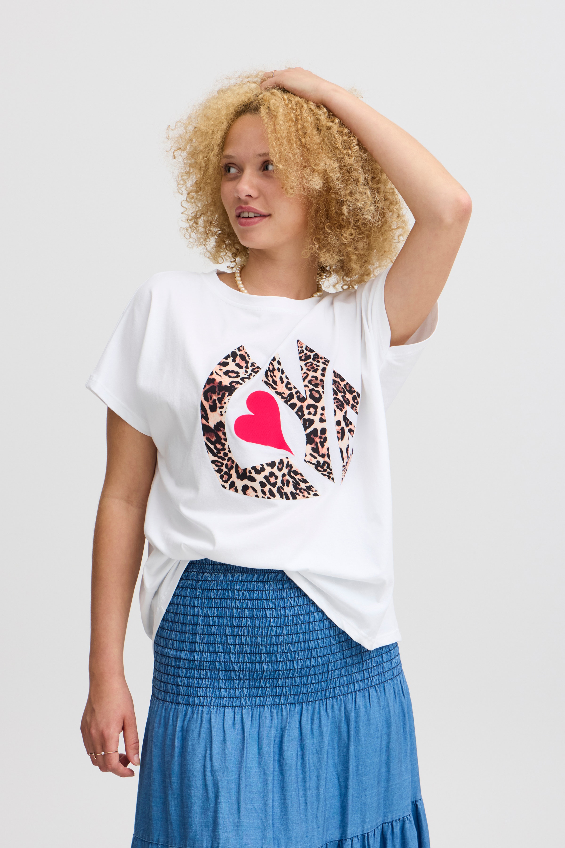 SBLOVEY Blouse LOOKBOOK FRONT 22100621-204833