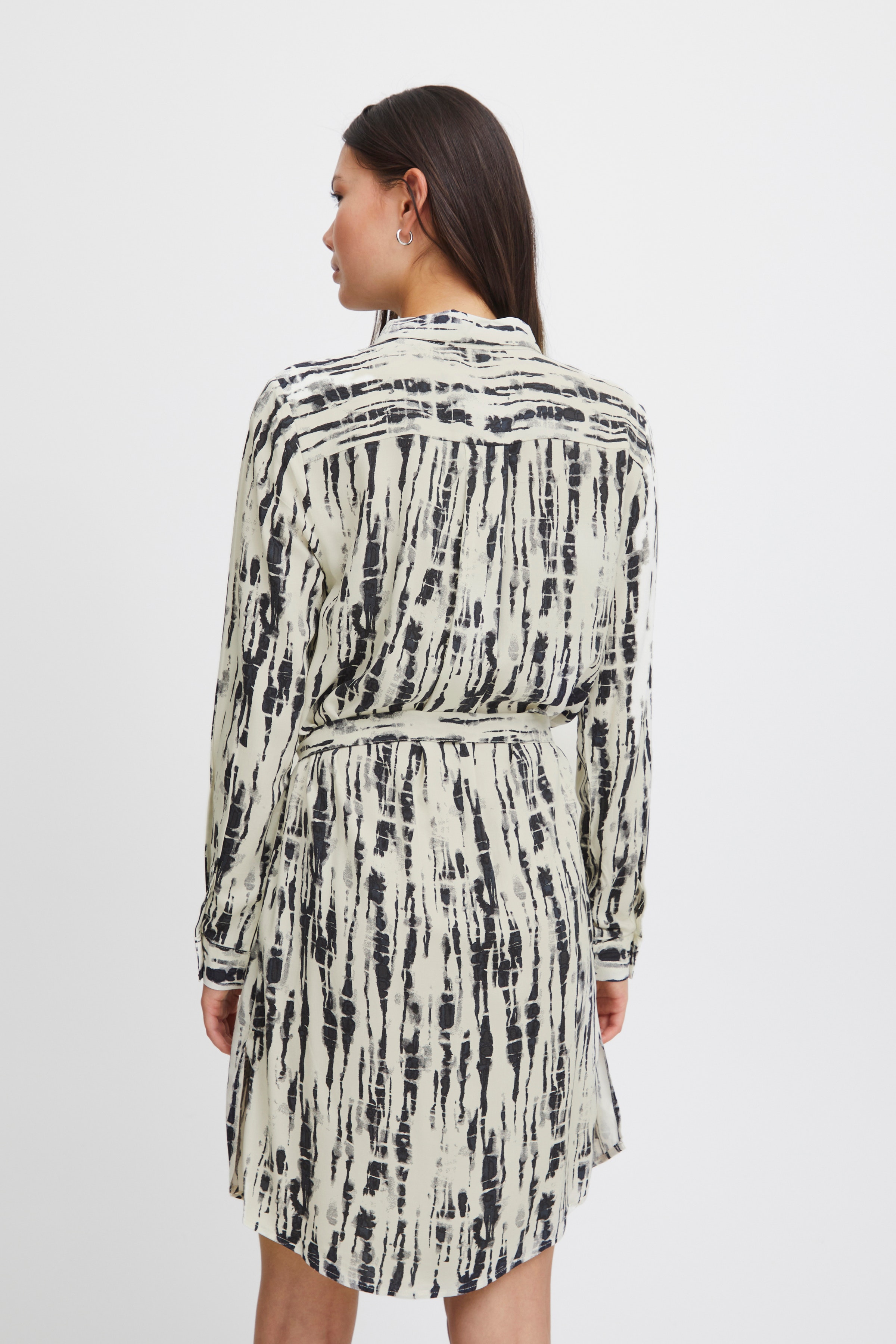 IHVERA Kjole LOOKBOOK BACK 20120288-202759