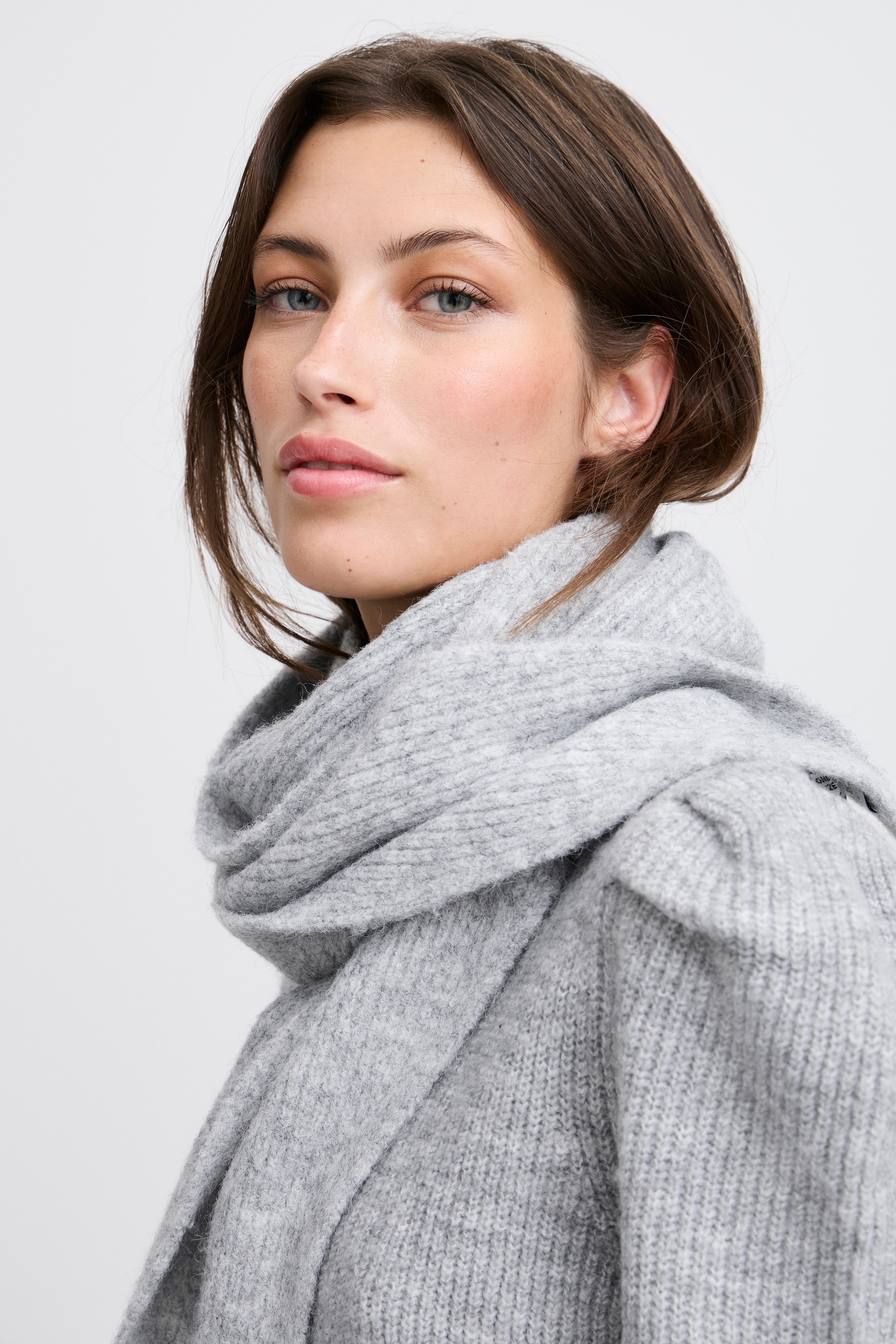 BAVINTER Skjerf LOOKBOOK FRONT 20815784-200455