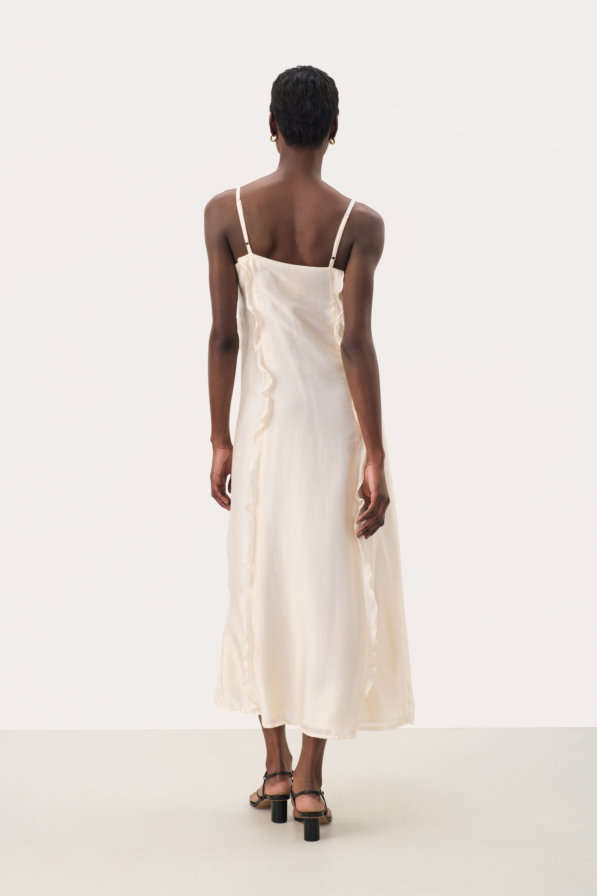 RomaPW Kleid LOOKBOOK BACK 30309643-120601