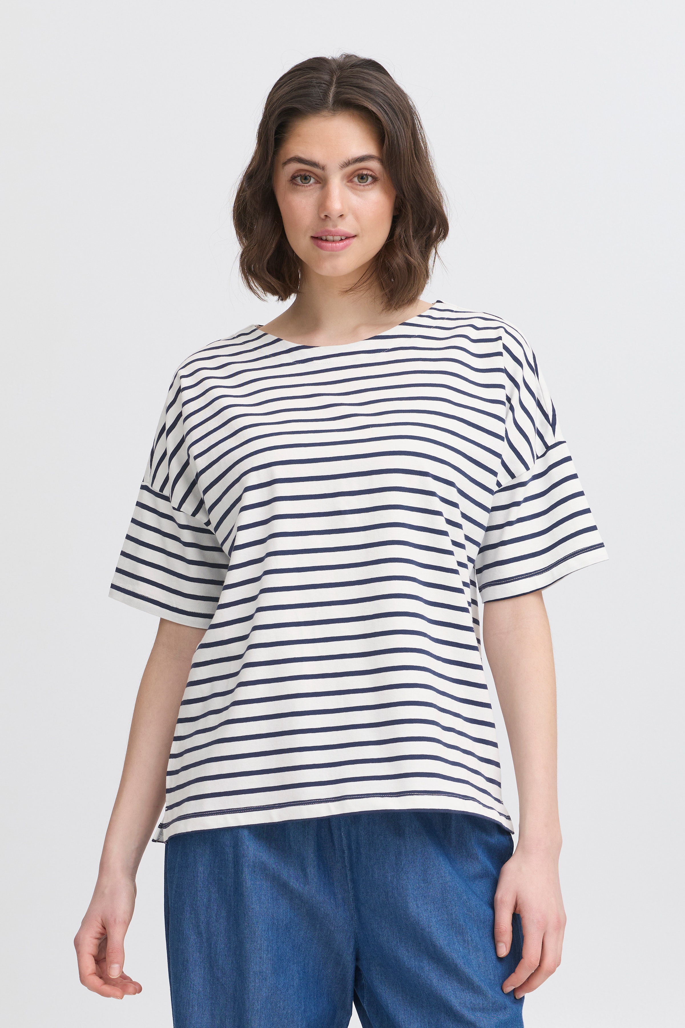 FRSIVA T-shirt LOOKBOOK FRONT 20615788-200119