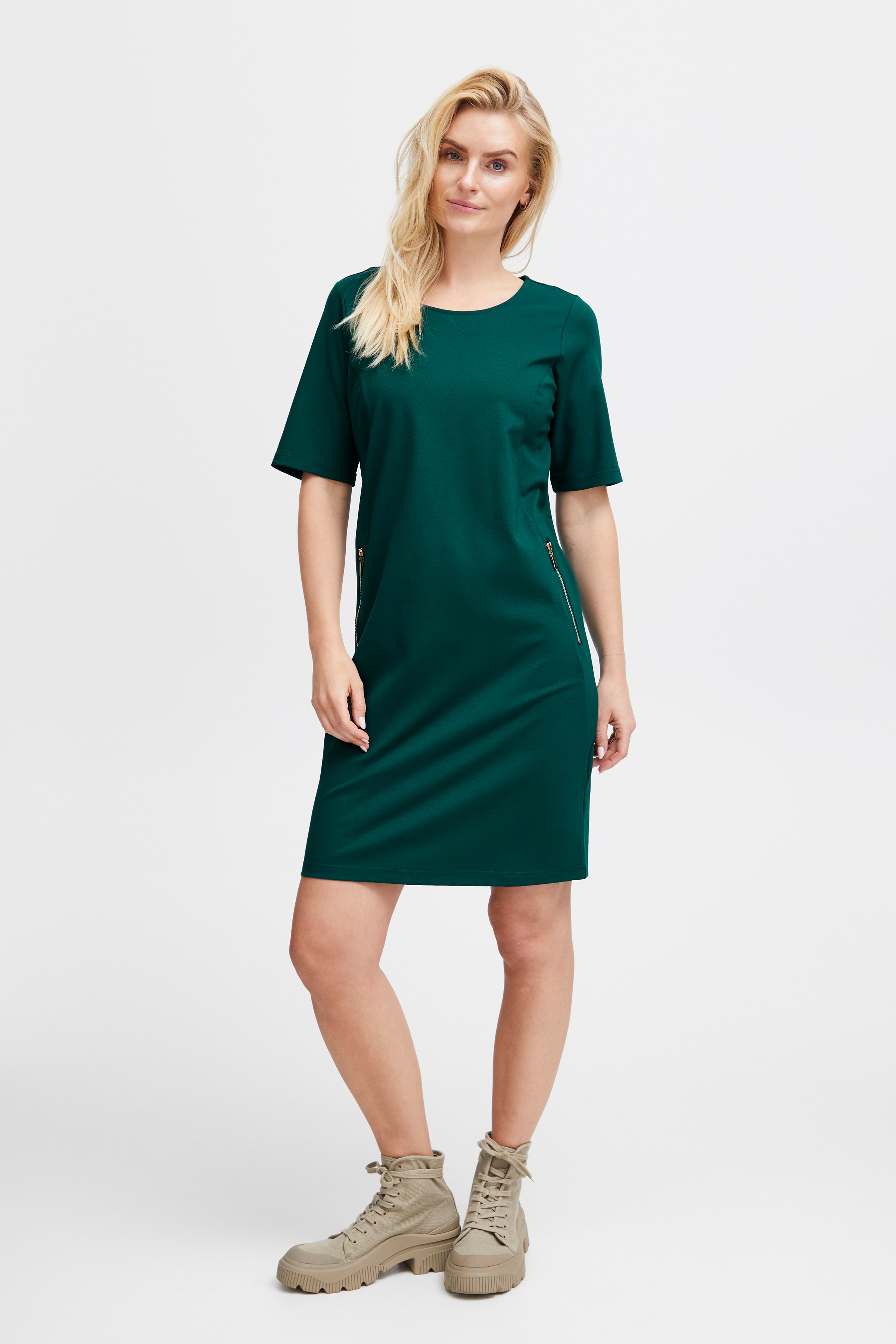 PZKIRA Kjole LOOKBOOK FRONT 50207606-195220
