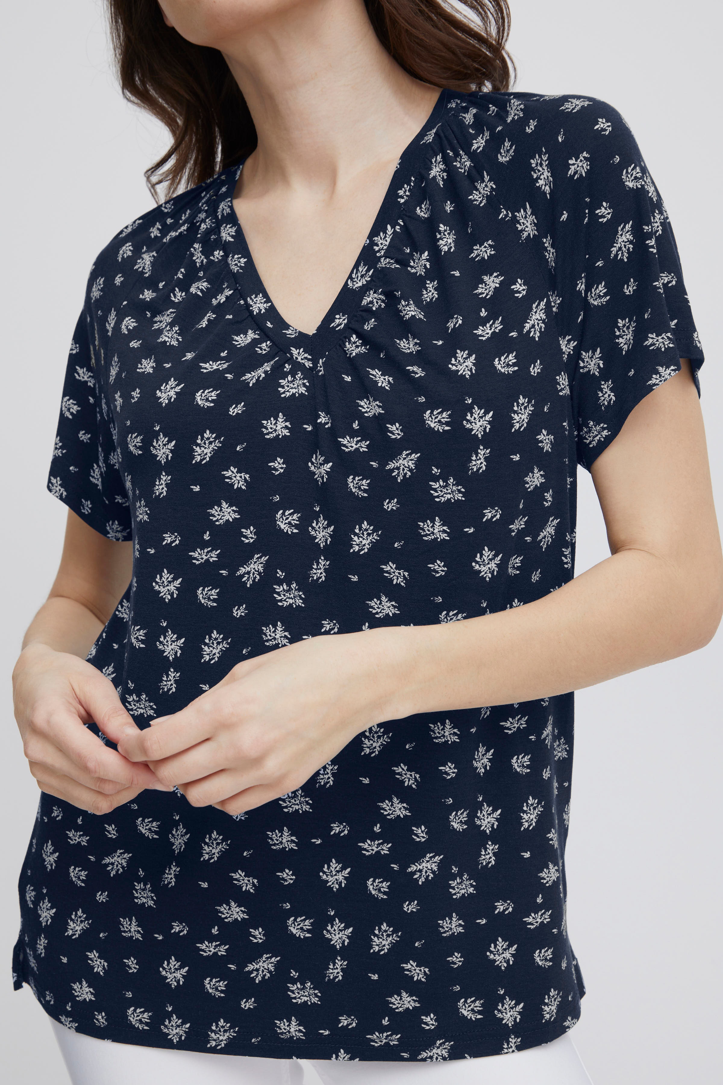 FRSANIE T-shirt LOOKBOOK DETAIL 20614754-200119