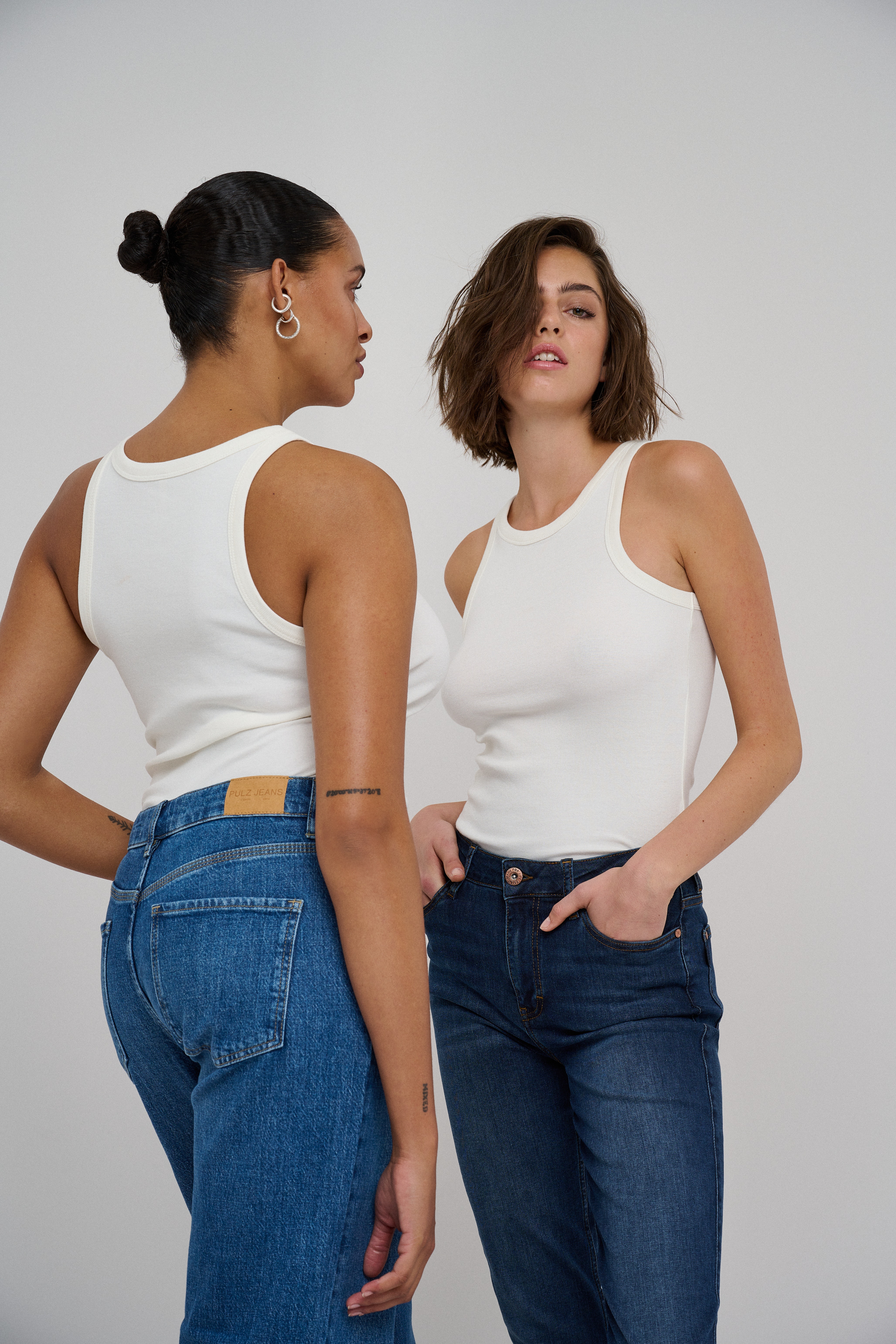 PZEMMA HW Jeans Medium Straight Leg LOCATION NONE 50206336-200002
