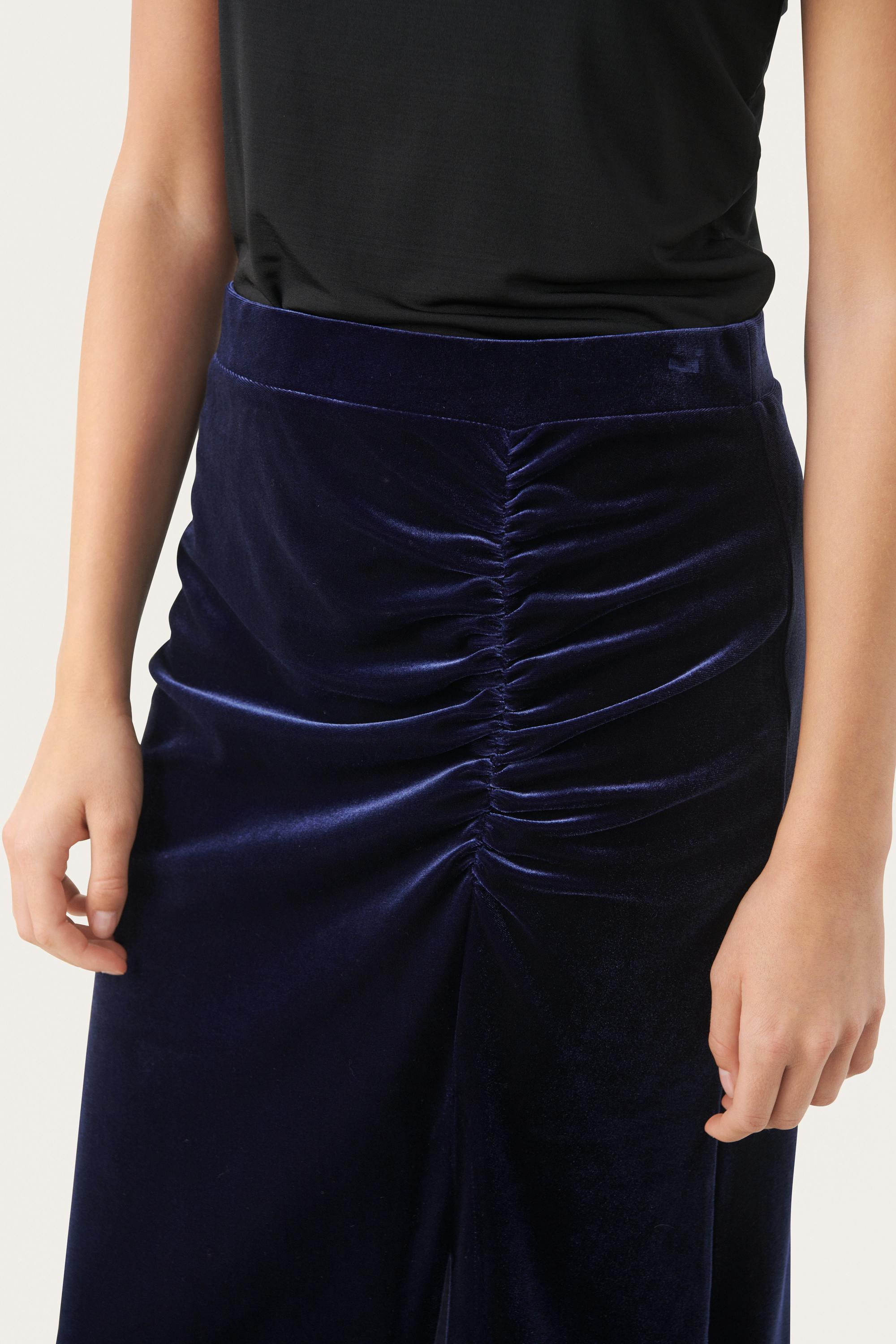 DivinePW Skirt LOOKBOOK DETAIL 30308163-193851