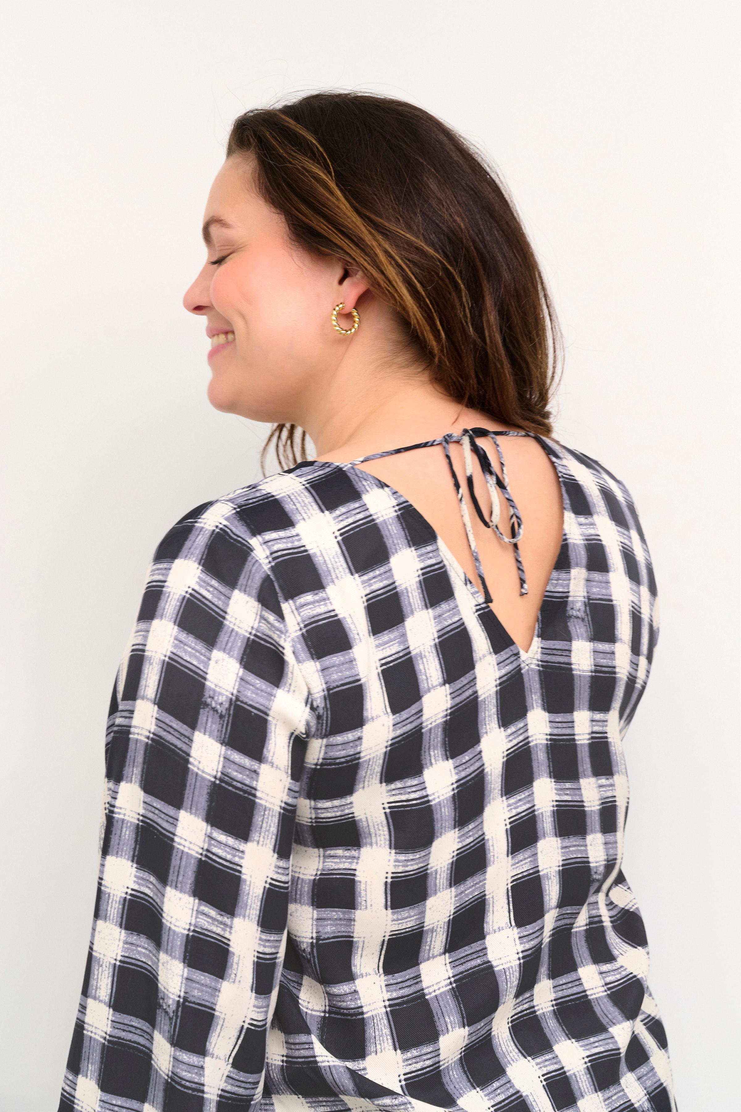 KClumila Blouse LOOKBOOK DETAIL 10581275-103732