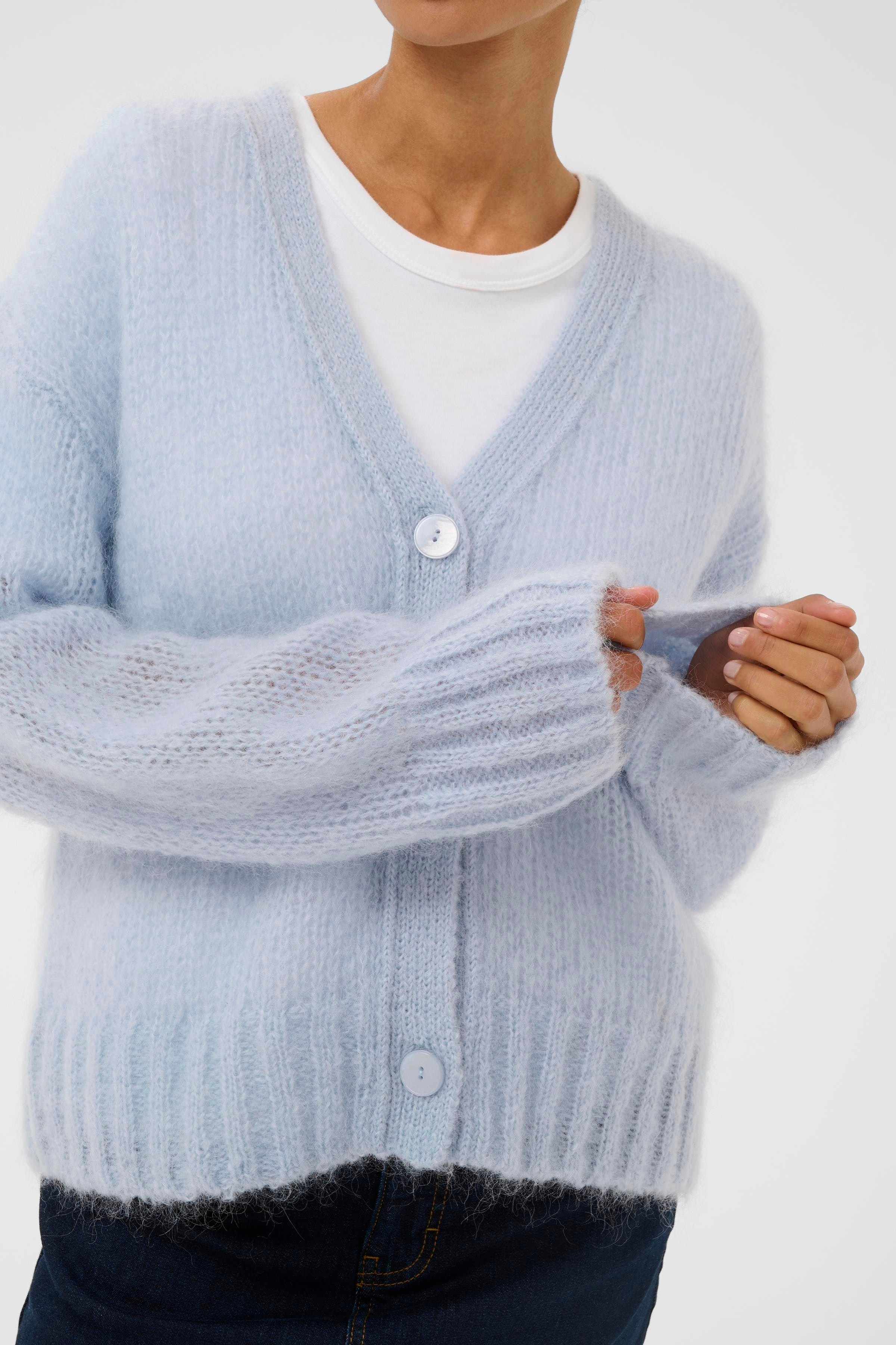 ZendayaPW Cardigan LOOKBOOK DETAIL 30310320-144110