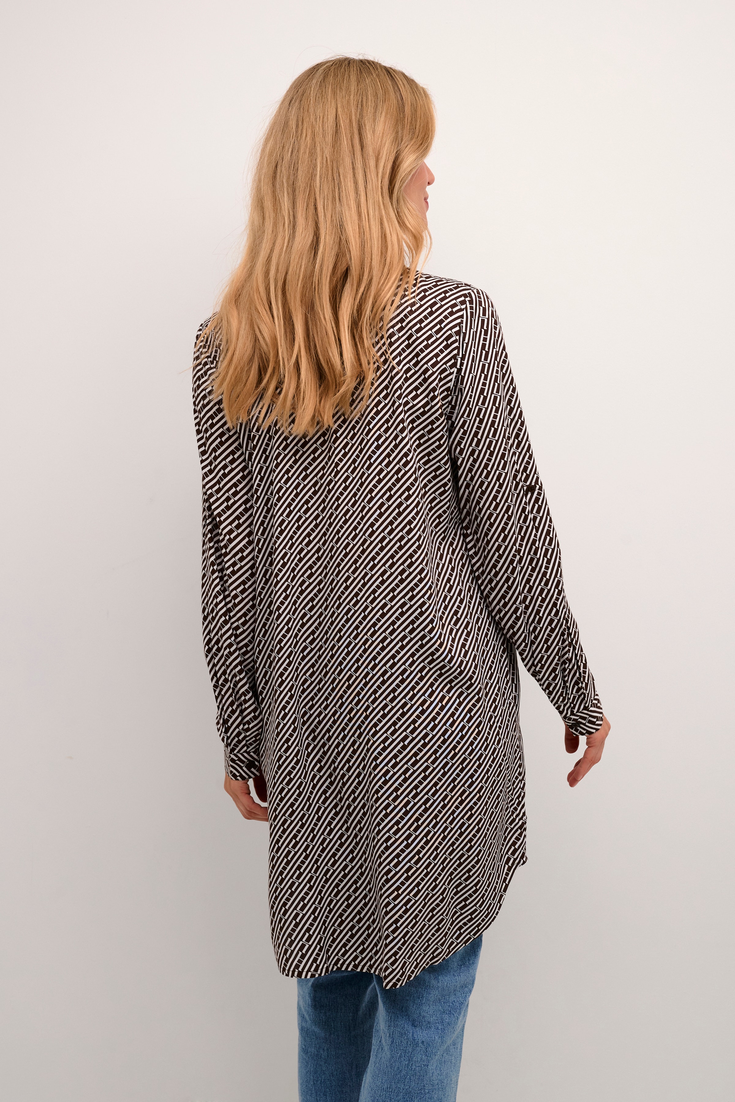 KAkenny Kjole LOOKBOOK BACK 10552232-105361