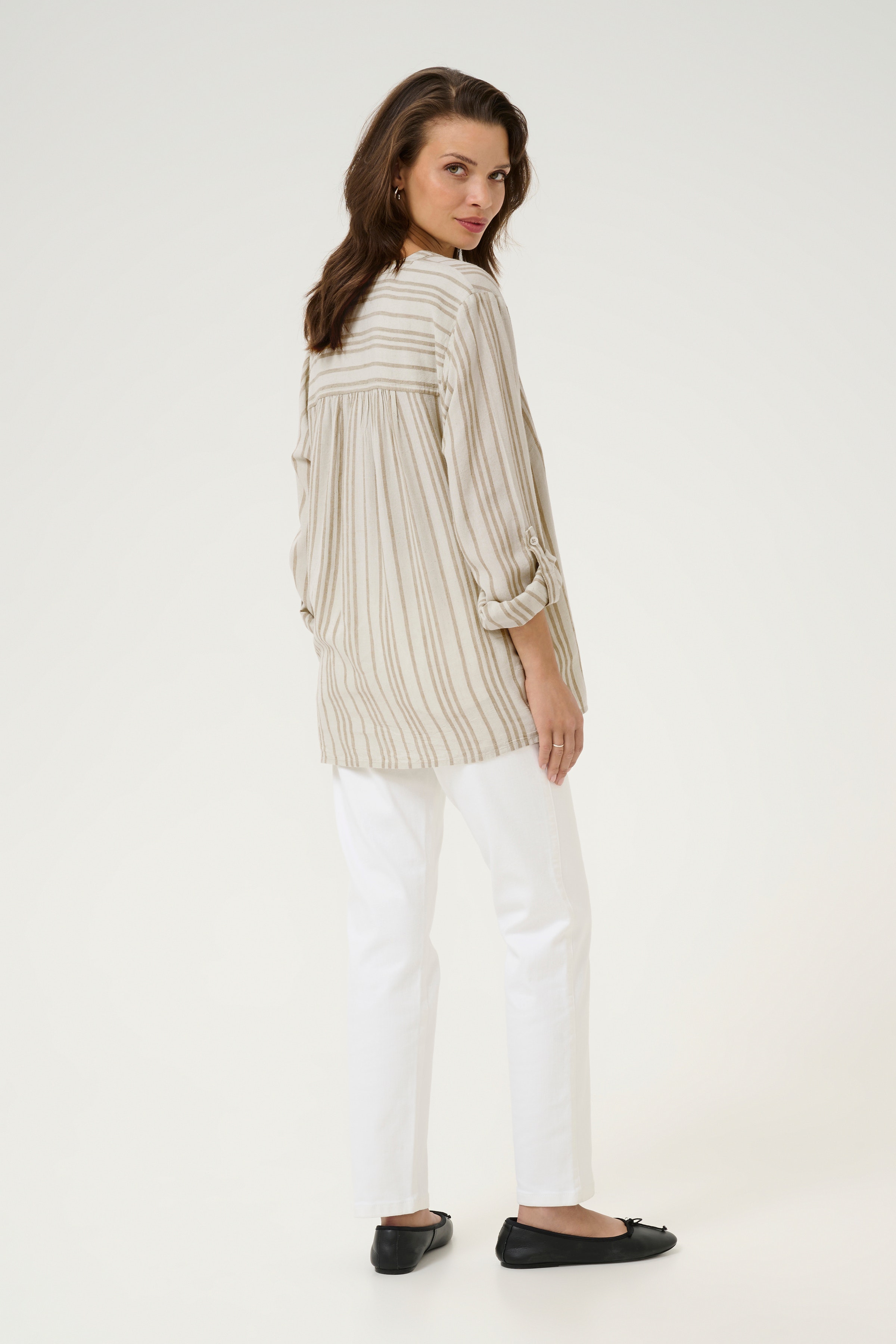 KAmilia Lin bluse LOOKBOOK BACK 10508313-107125