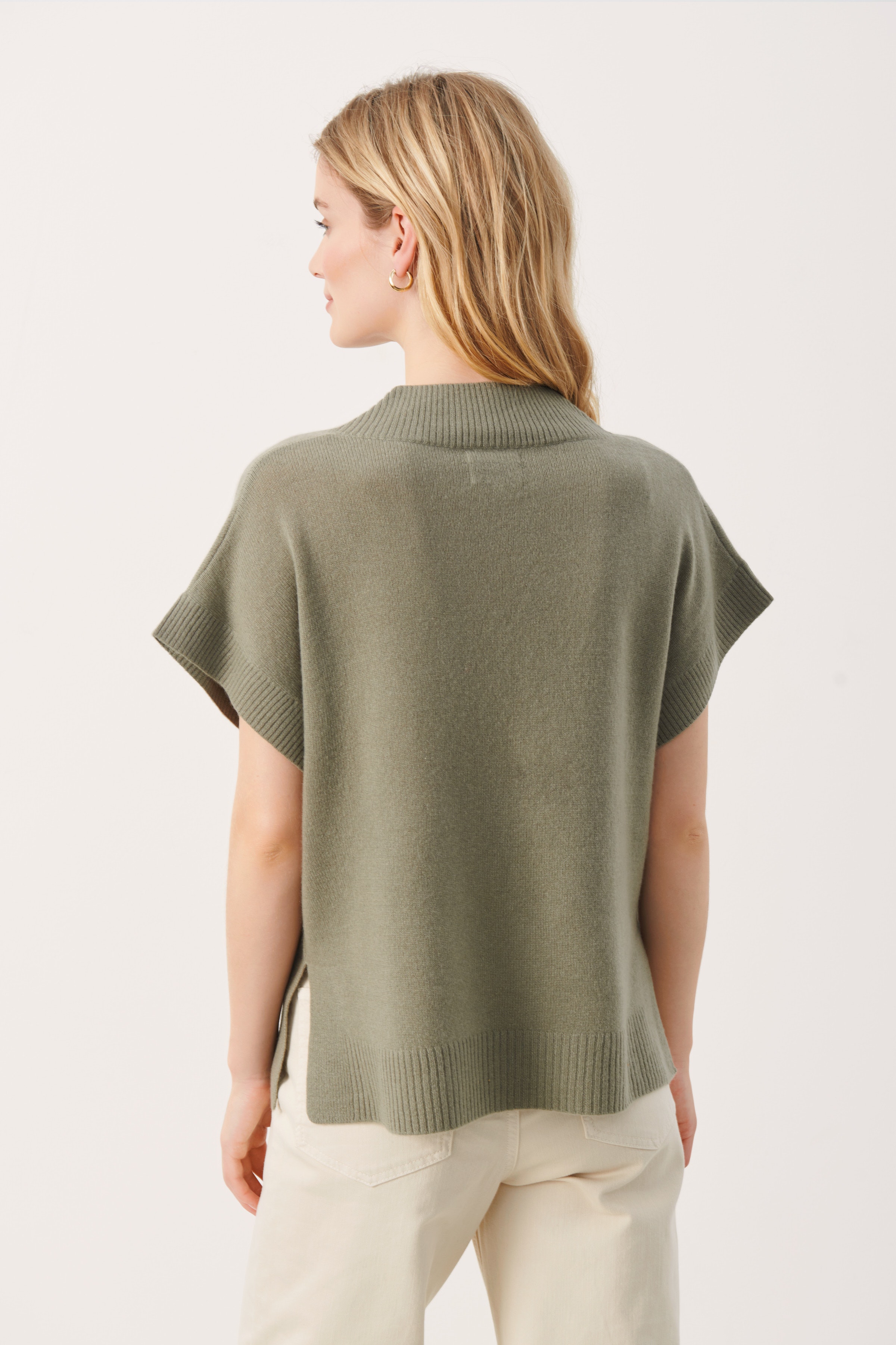 HevinPW Pullover LOOKBOOK FRONT 30305877-170613