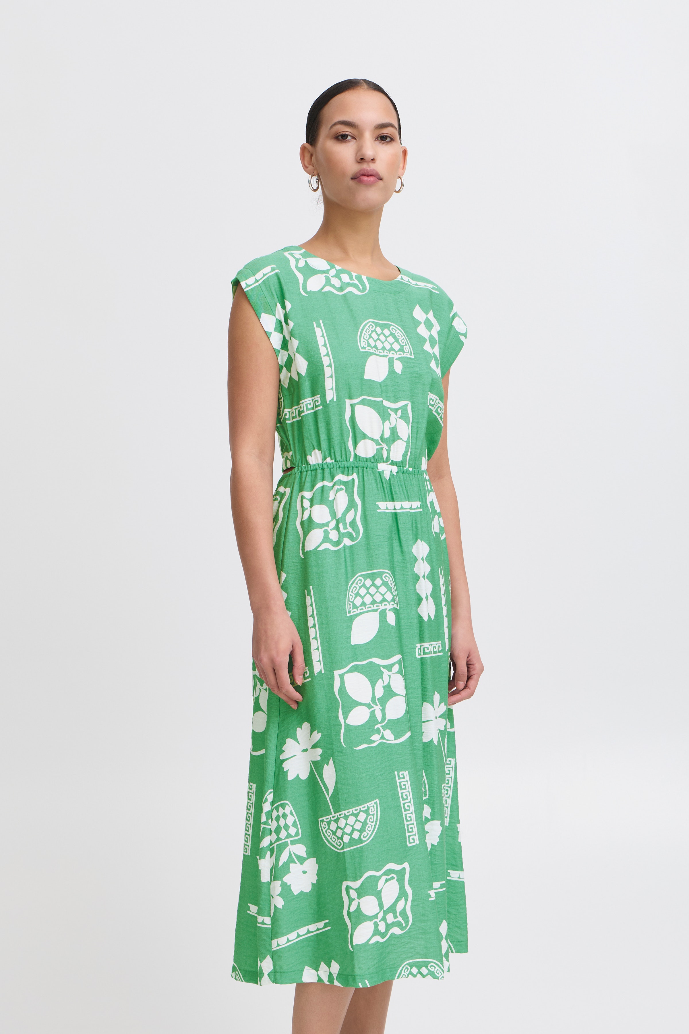 IHYETTA Kjole LOOKBOOK FRONT 20123276-204610