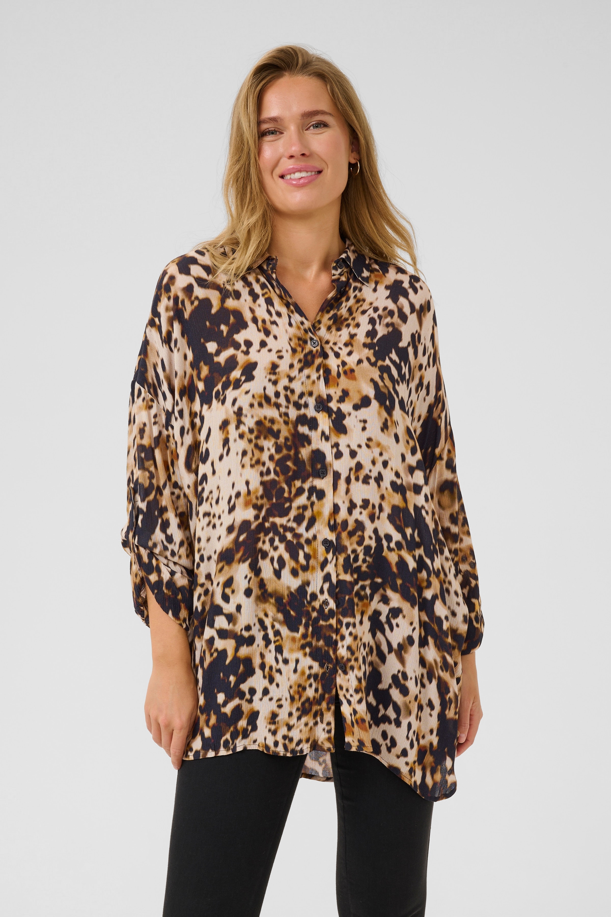 KAthora Skjorte LOOKBOOK FRONT 10510035-107550