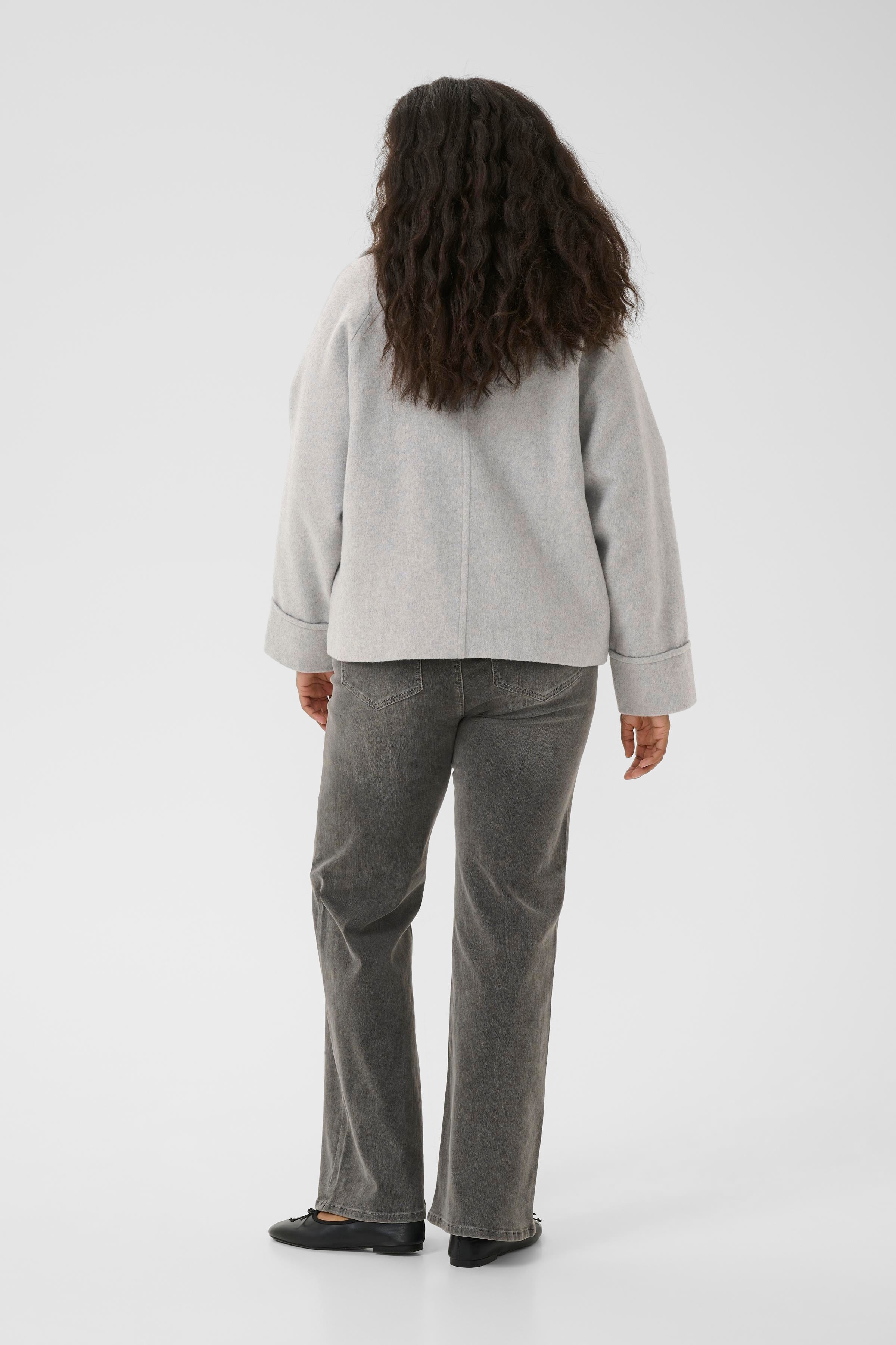 KCjulian Mantel LOOKBOOK BACK 10583495-100126