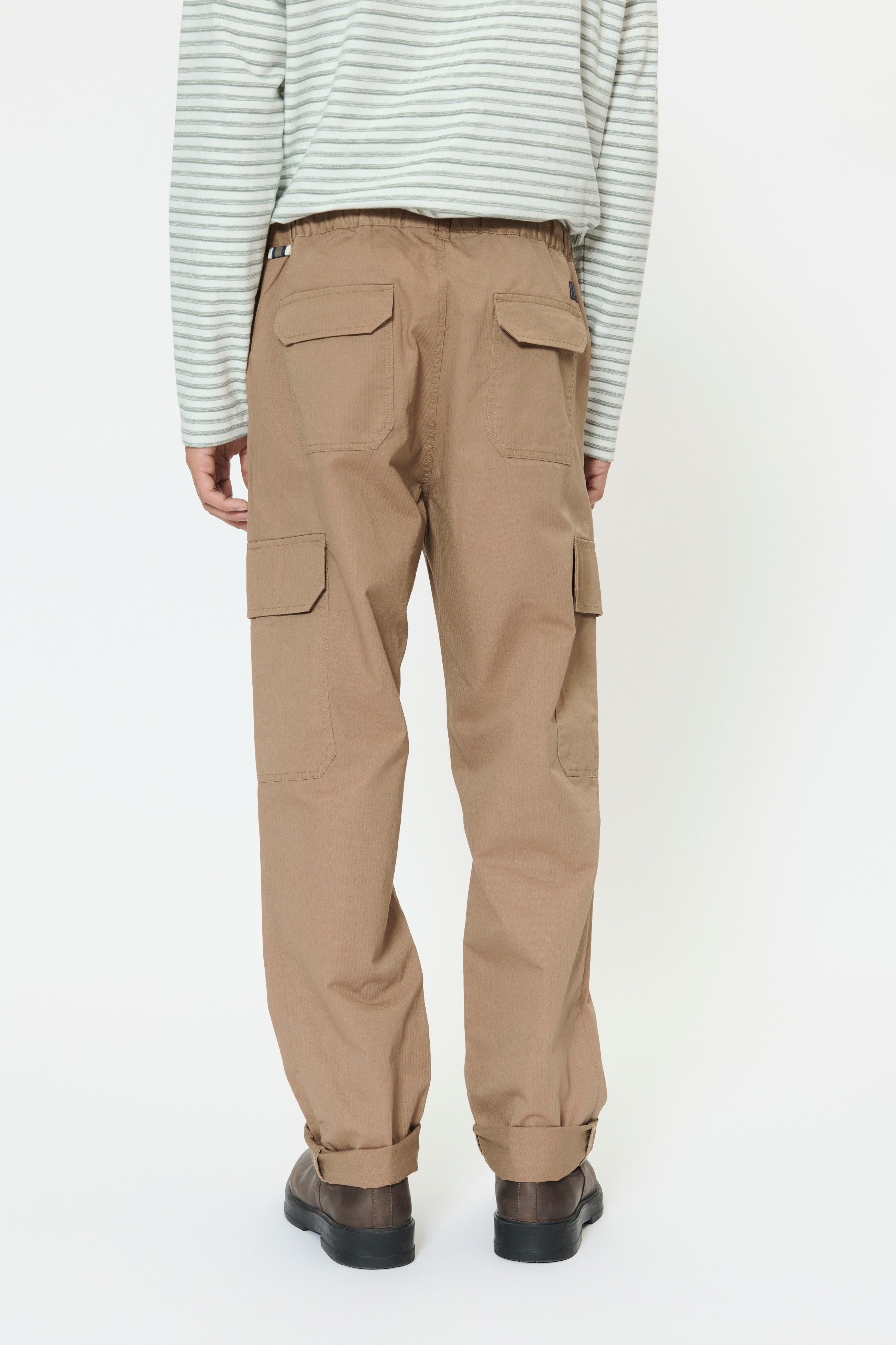 MAhart Bukser LOOKBOOK BACK 30208994-181017