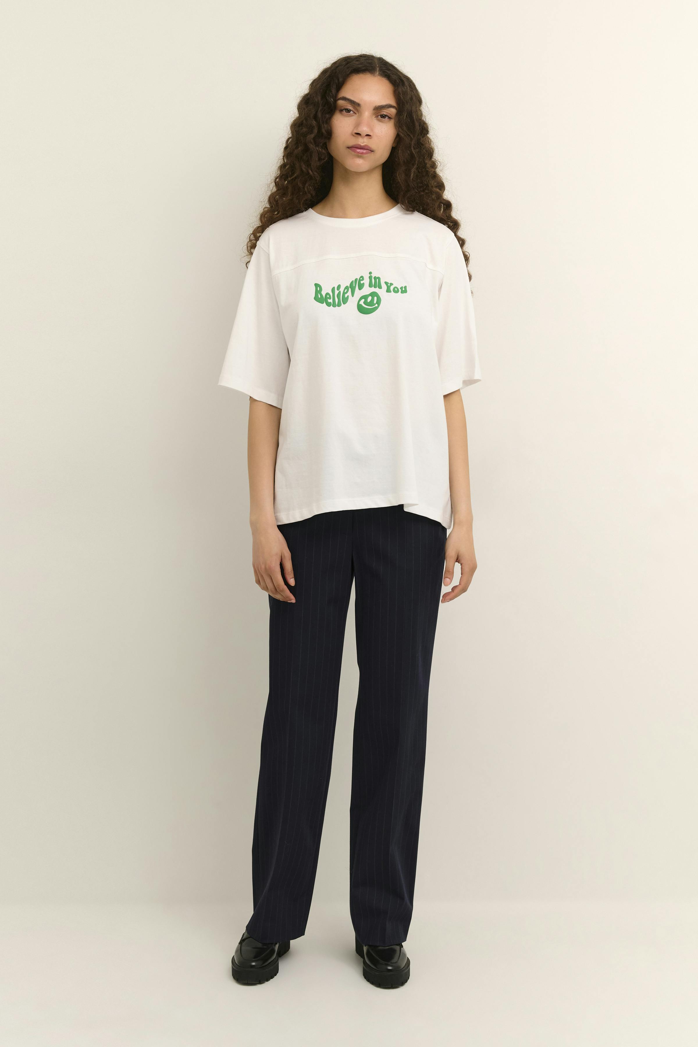 GeorgiaKB T-shirt LOOKBOOK FRONT 10104192-110601