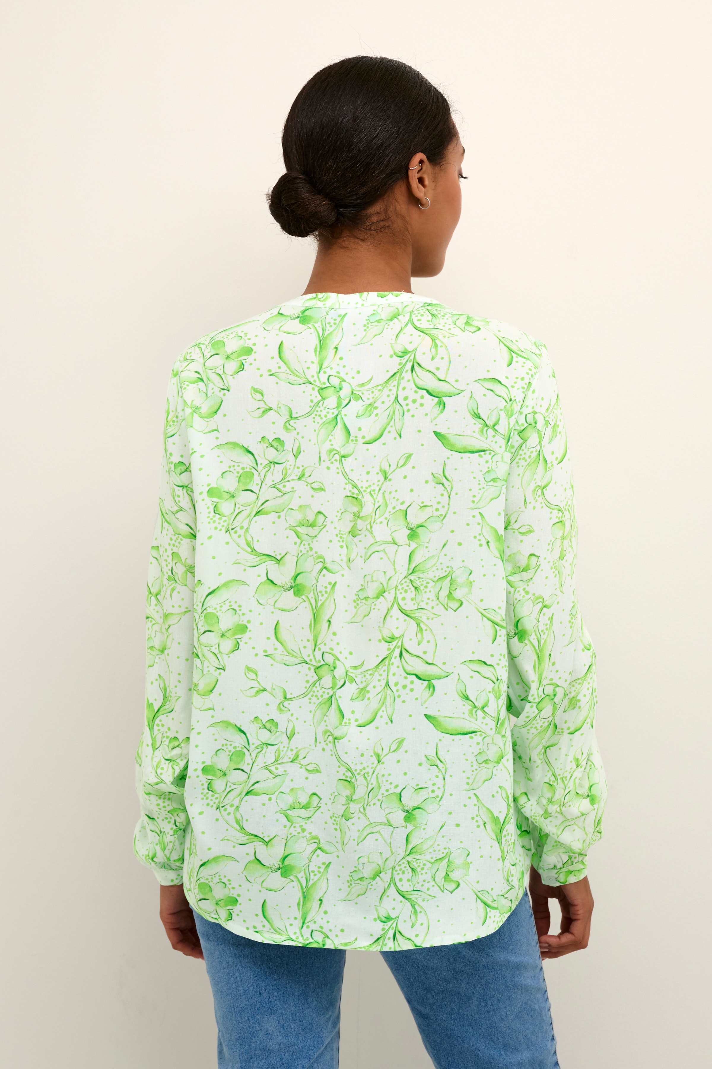 KAida Bluse LOOKBOOK BACK 10552179-104907