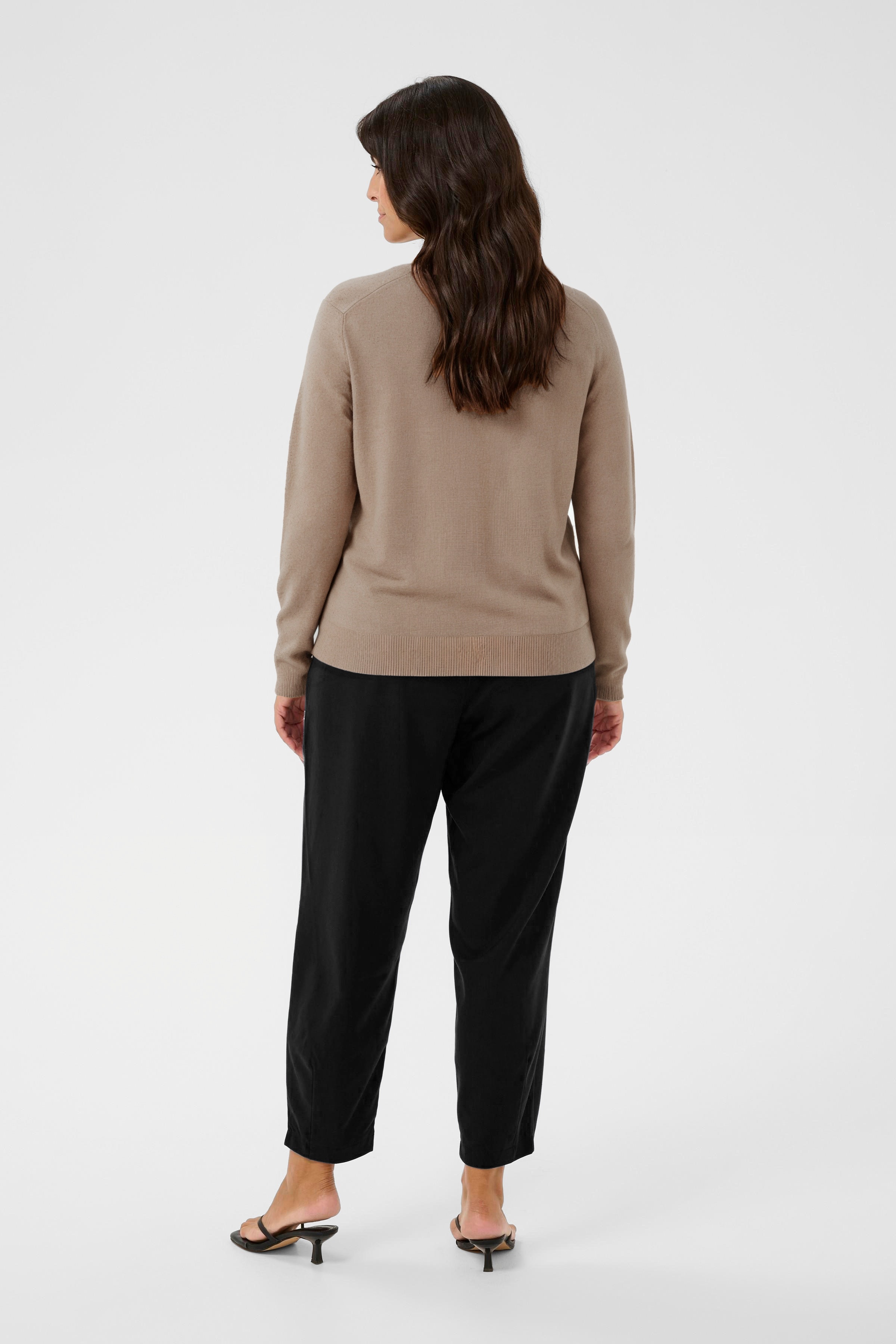 KCmerla Trousers LOOKBOOK BACK 10582231-100121