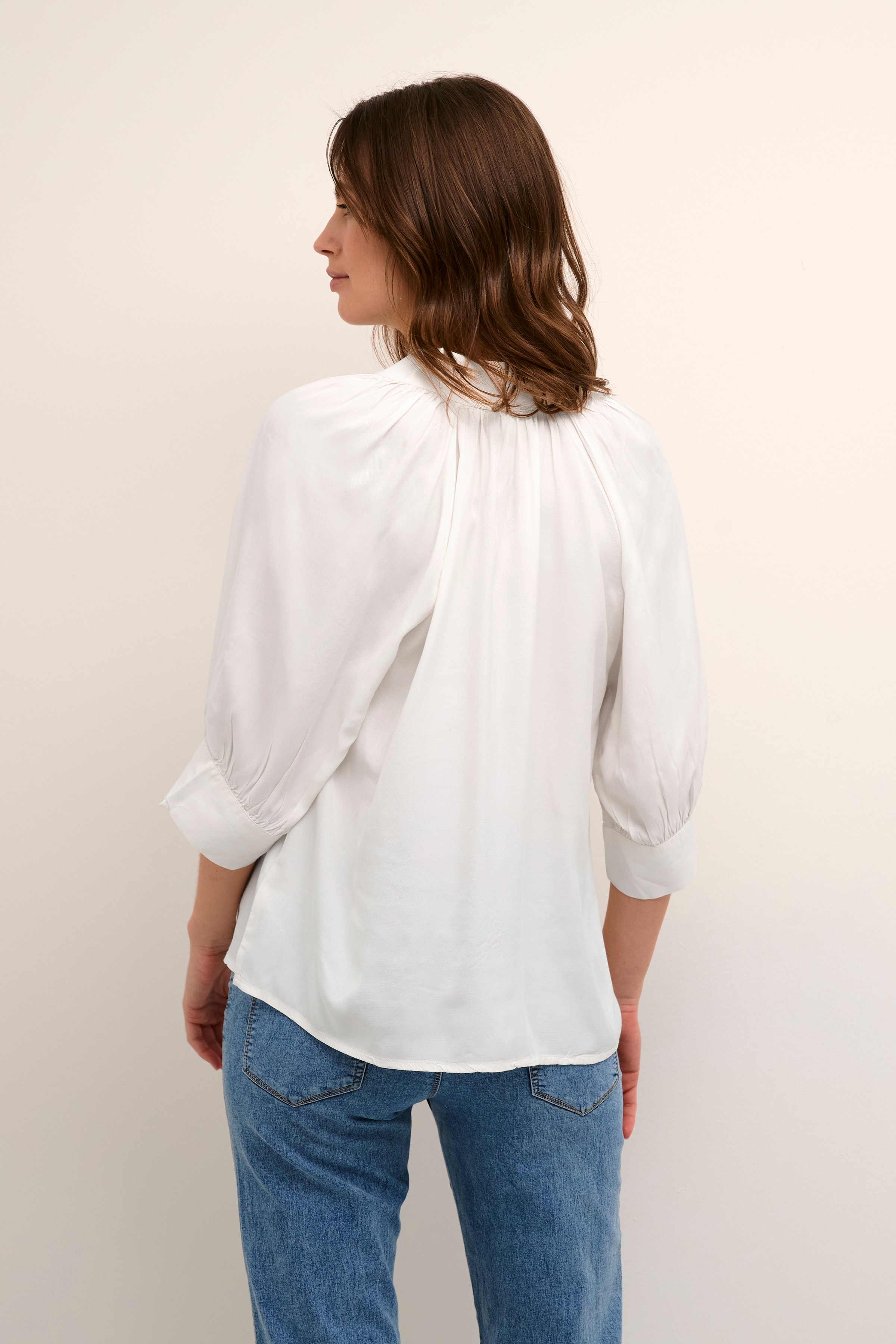 KAdahlia Bluse LOOKBOOK FRONT 10507305-110602