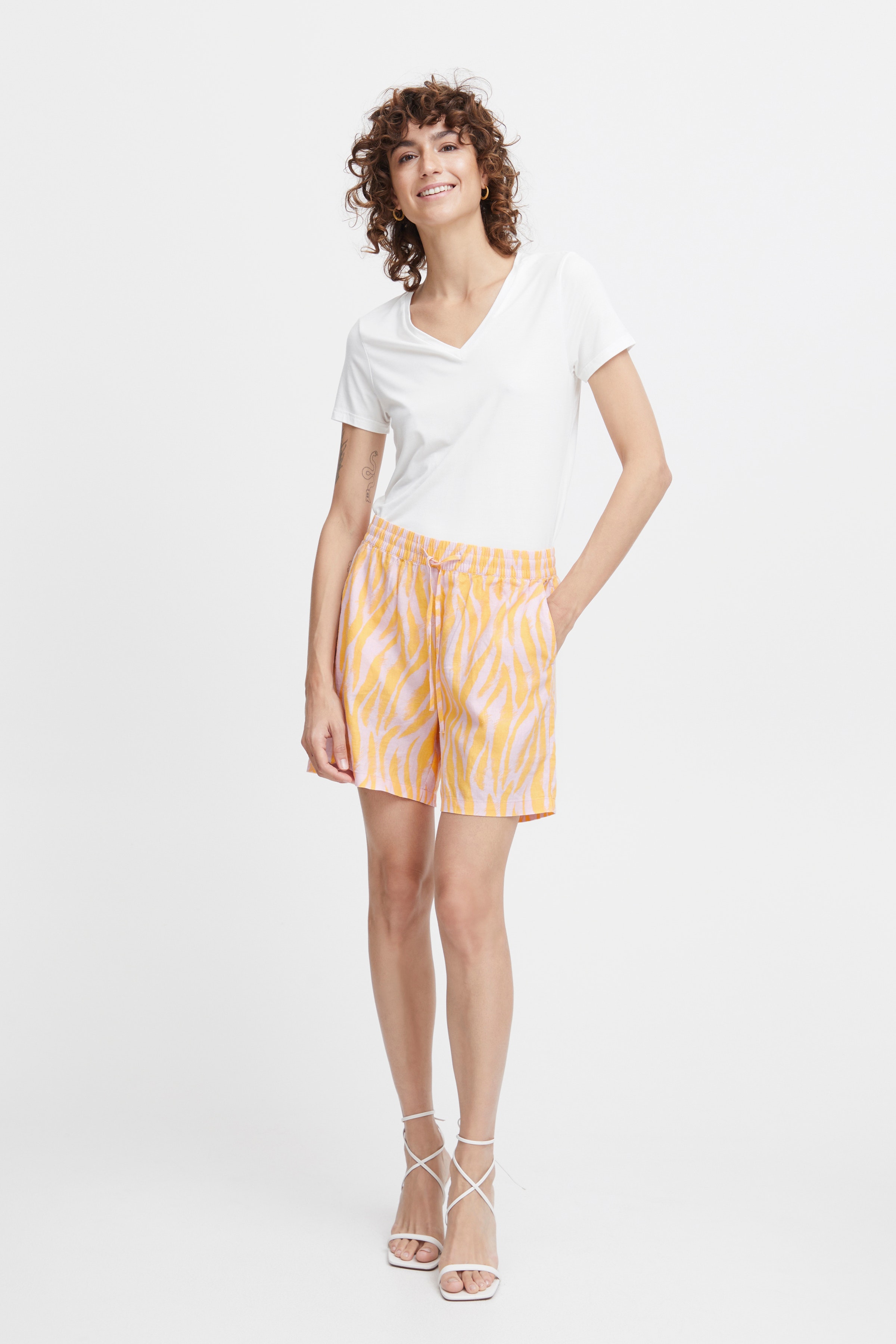 BYFALAKKA Shorts LOOKBOOK FRONT 20814560-202915