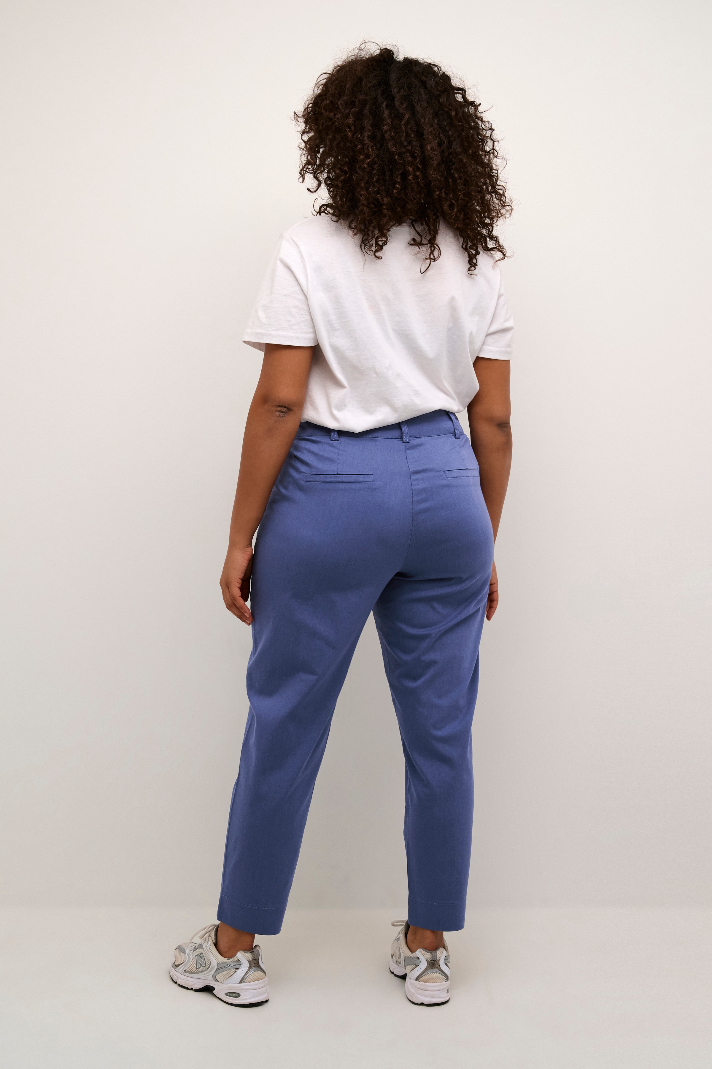 KCleana Trousers LOOKBOOK BACK 10581546-193928