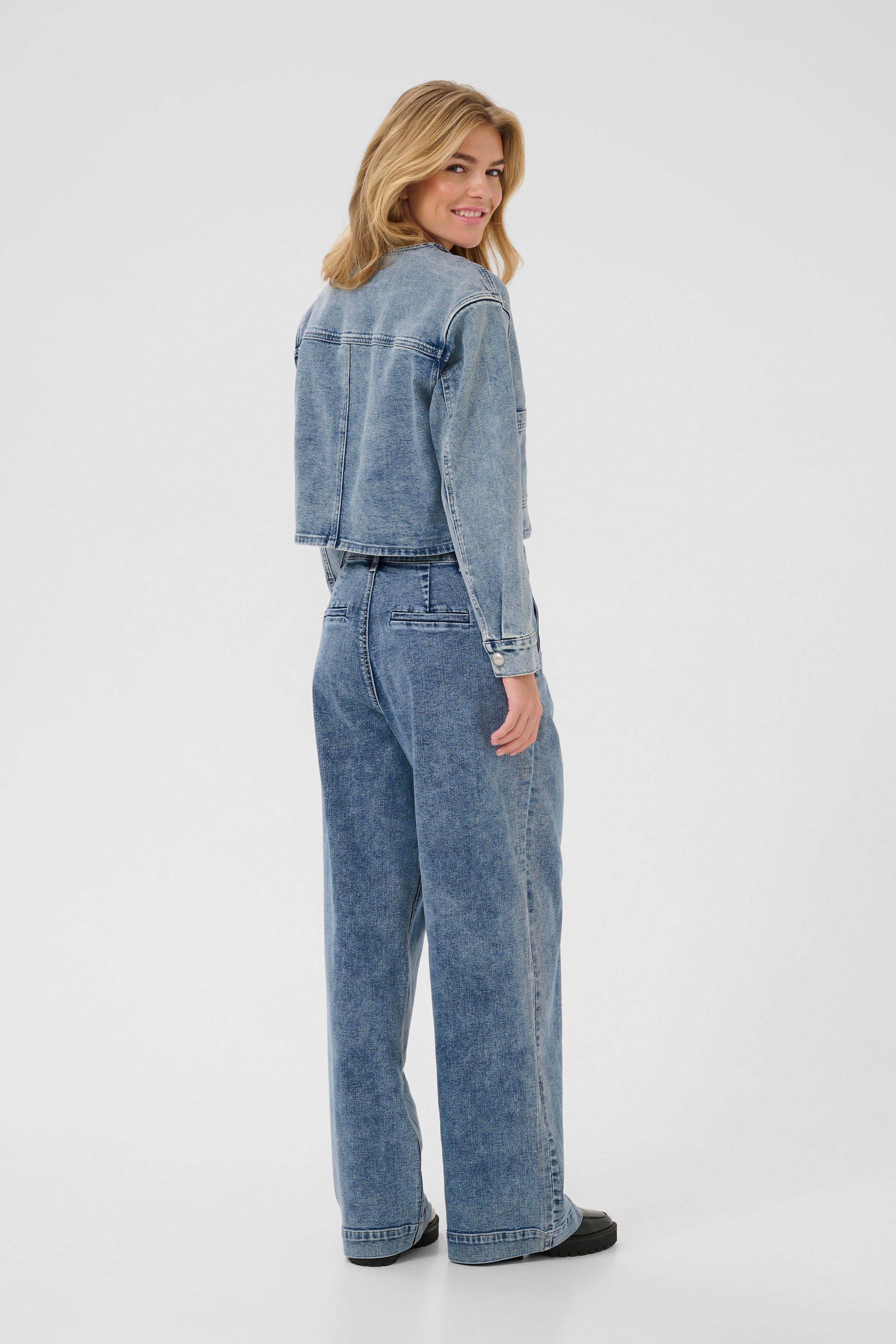 KAdoriana Denimjakke LOOKBOOK BACK 10509620-107702