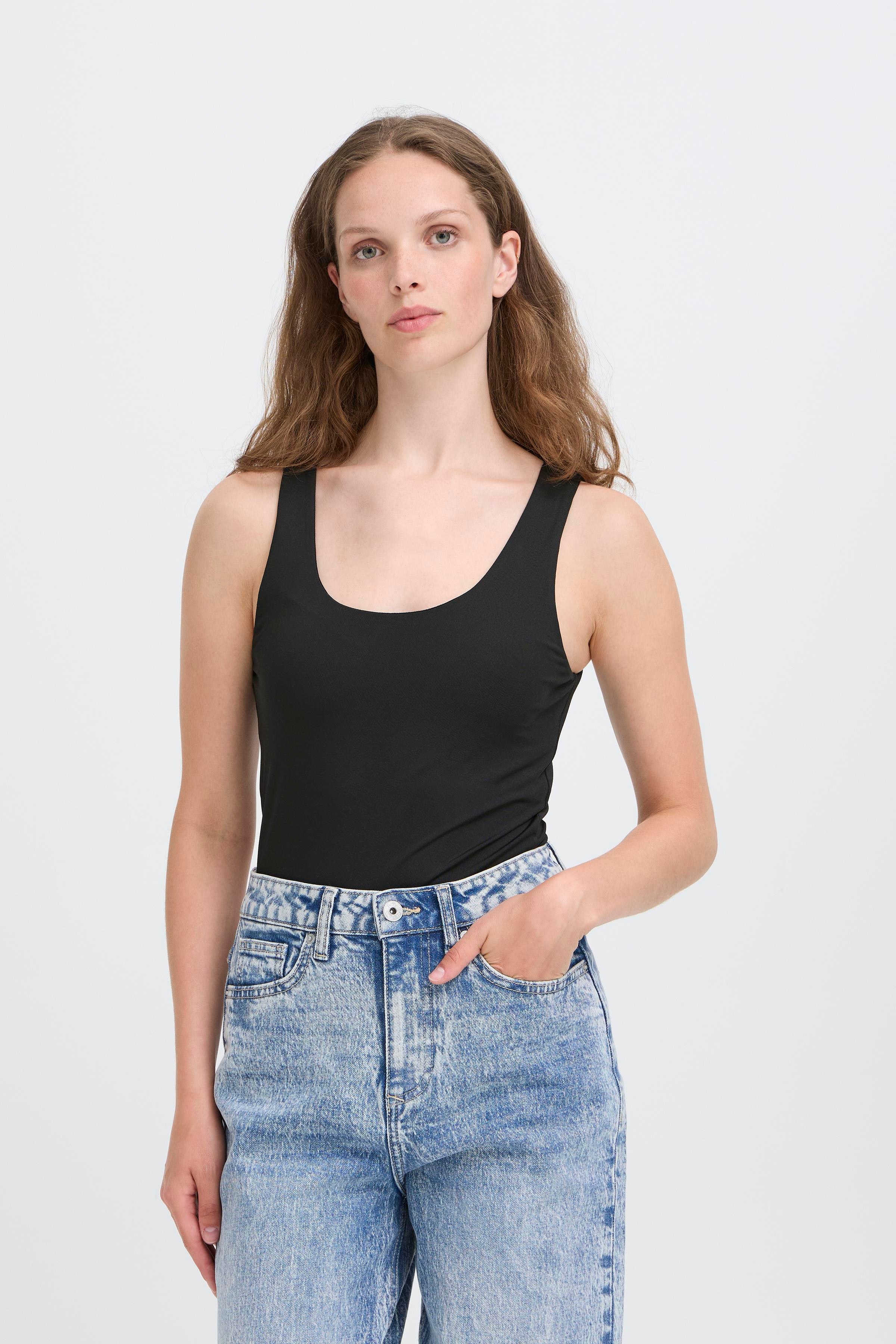 IAGRO Ærmeløs LOOKBOOK FRONT 20122721-194008